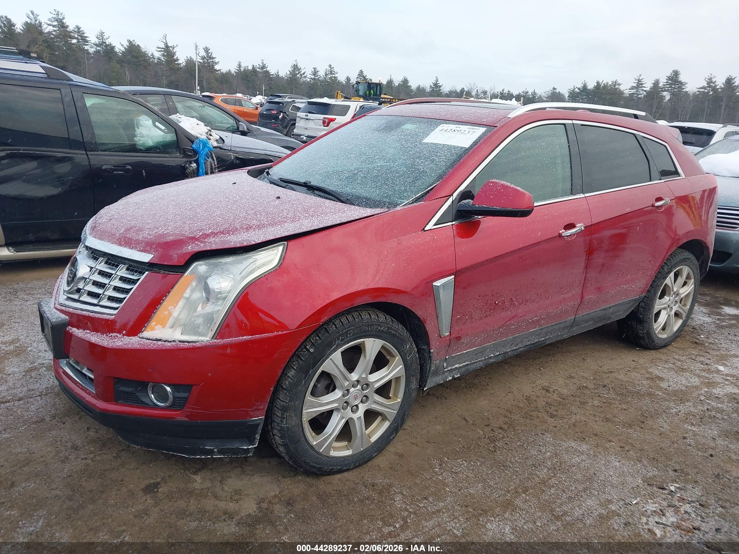 CADILLAC SRX image 2