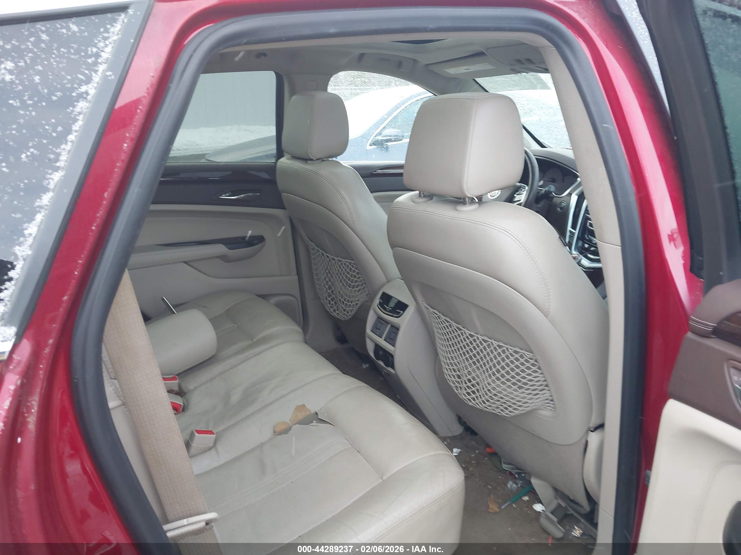 CADILLAC SRX image 8