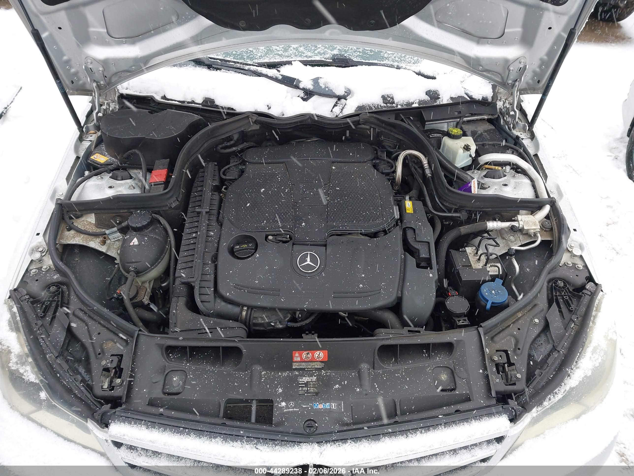 MERCEDES-BENZ C image 10