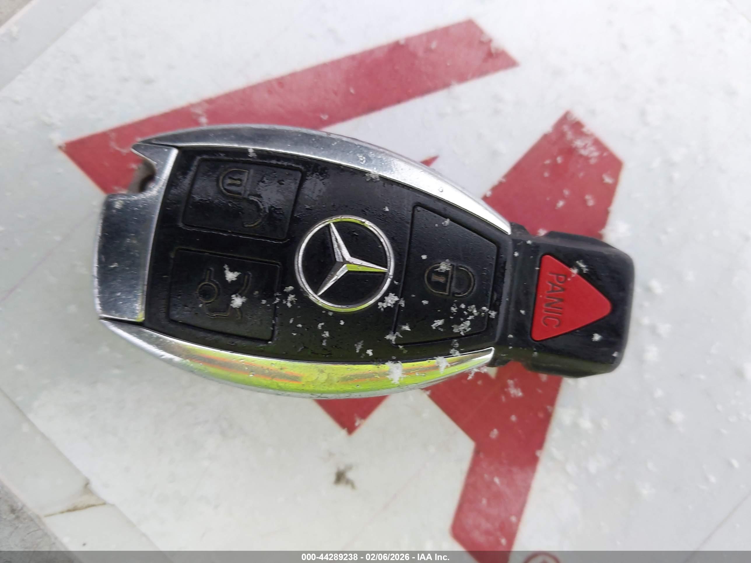 MERCEDES-BENZ C image 11