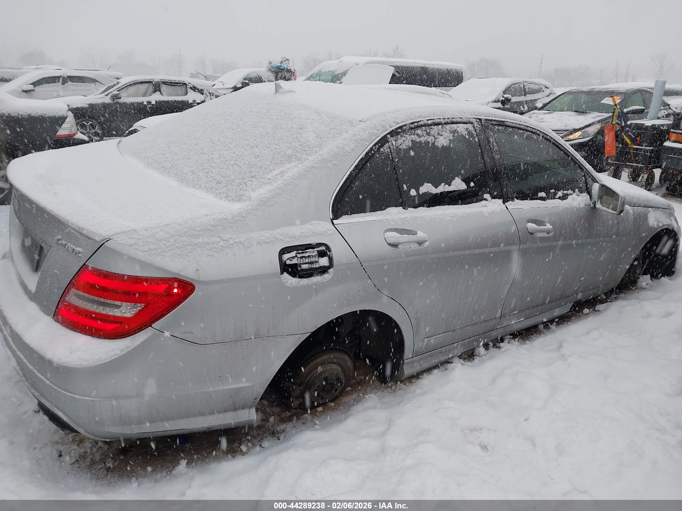 MERCEDES-BENZ C image 6