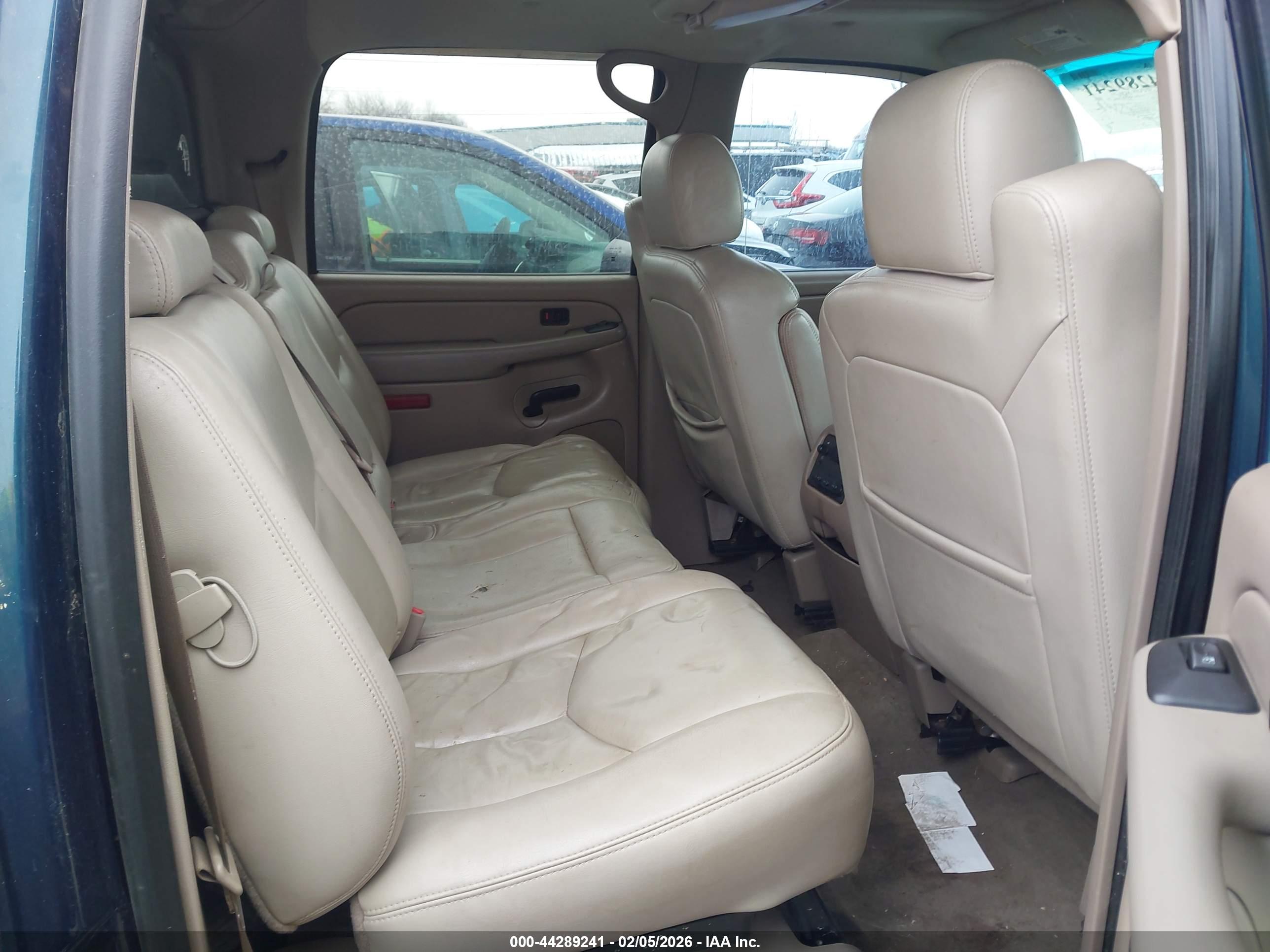 CHEVROLET AVALANCHE image 8