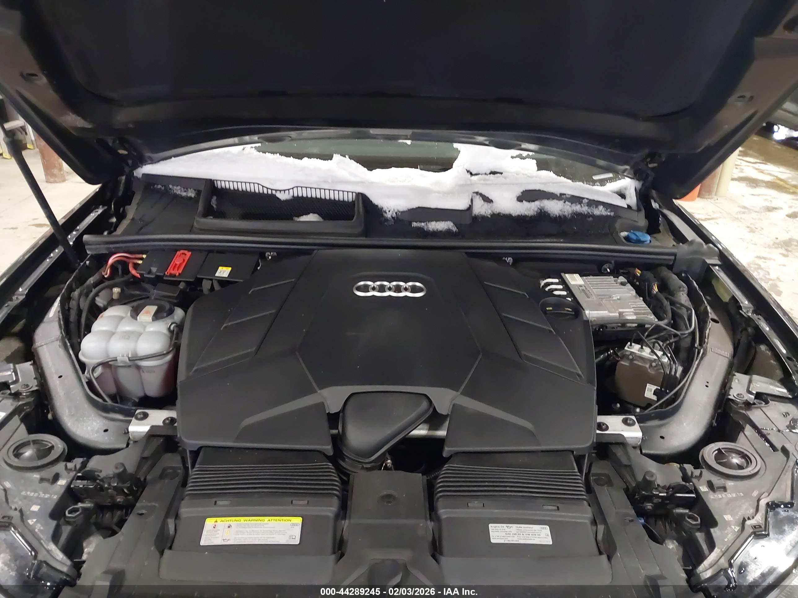 AUDI Q7 image 10