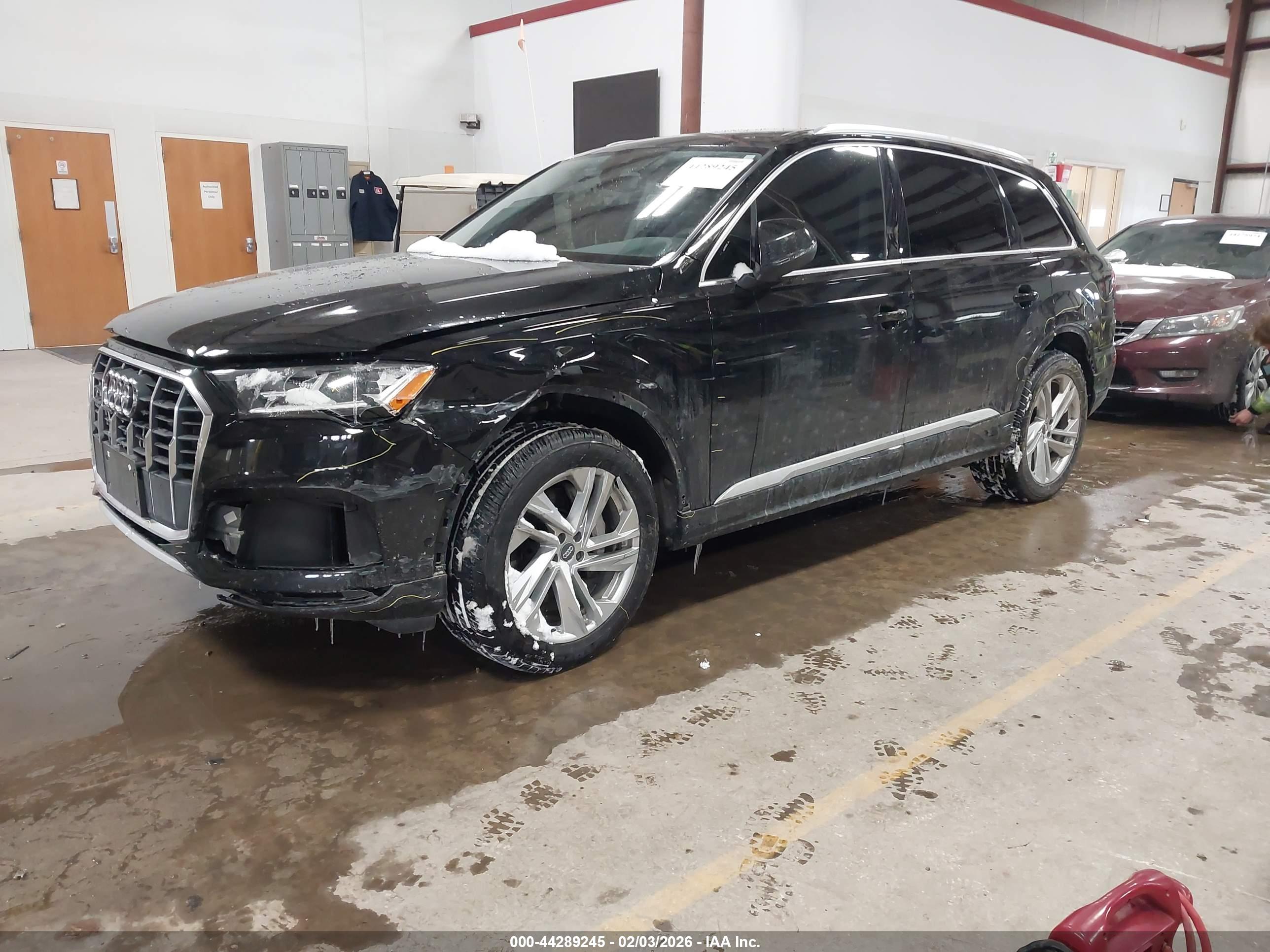 AUDI Q7 image 2