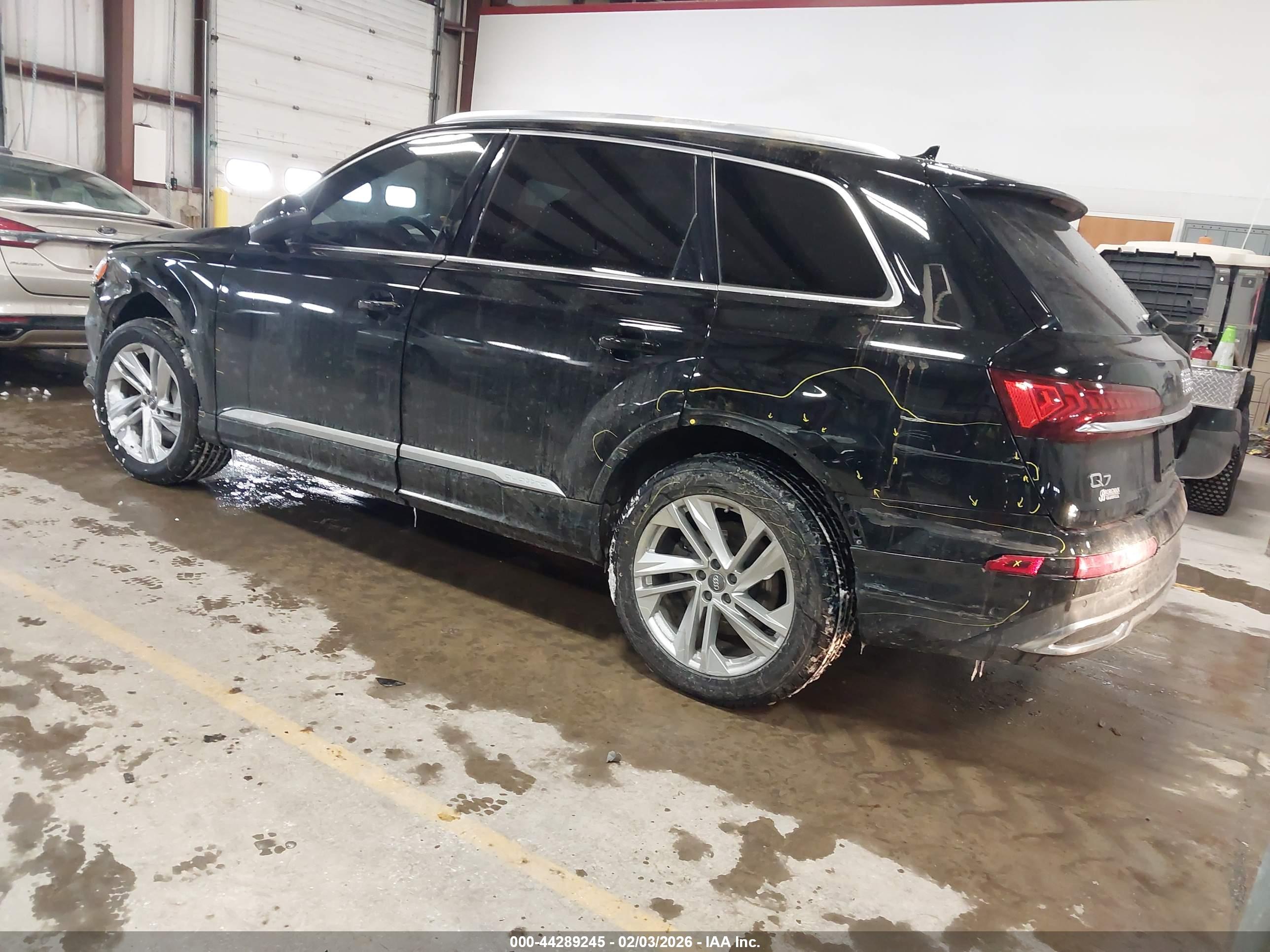 AUDI Q7 image 3