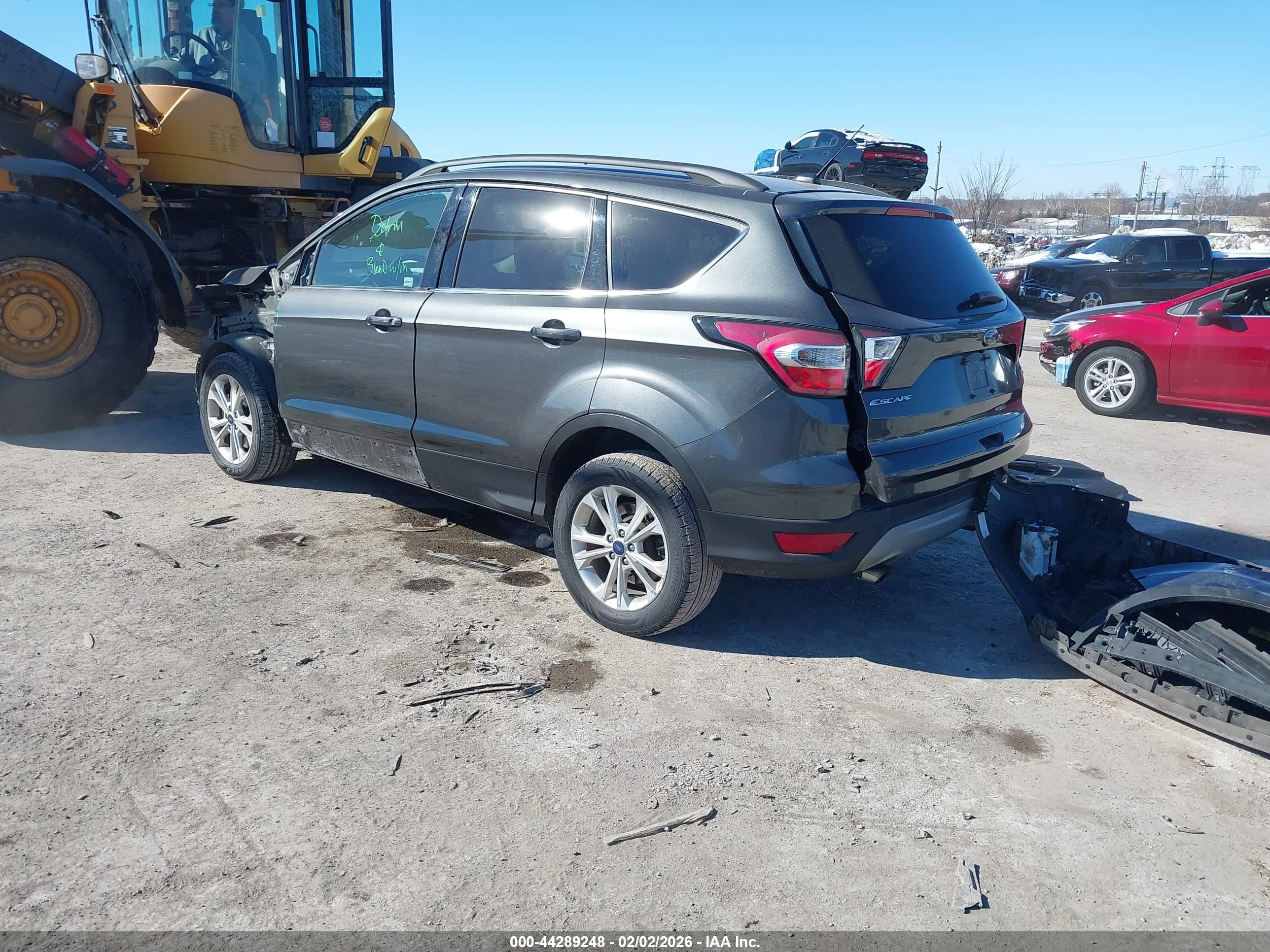 FORD ESCAPE image 3