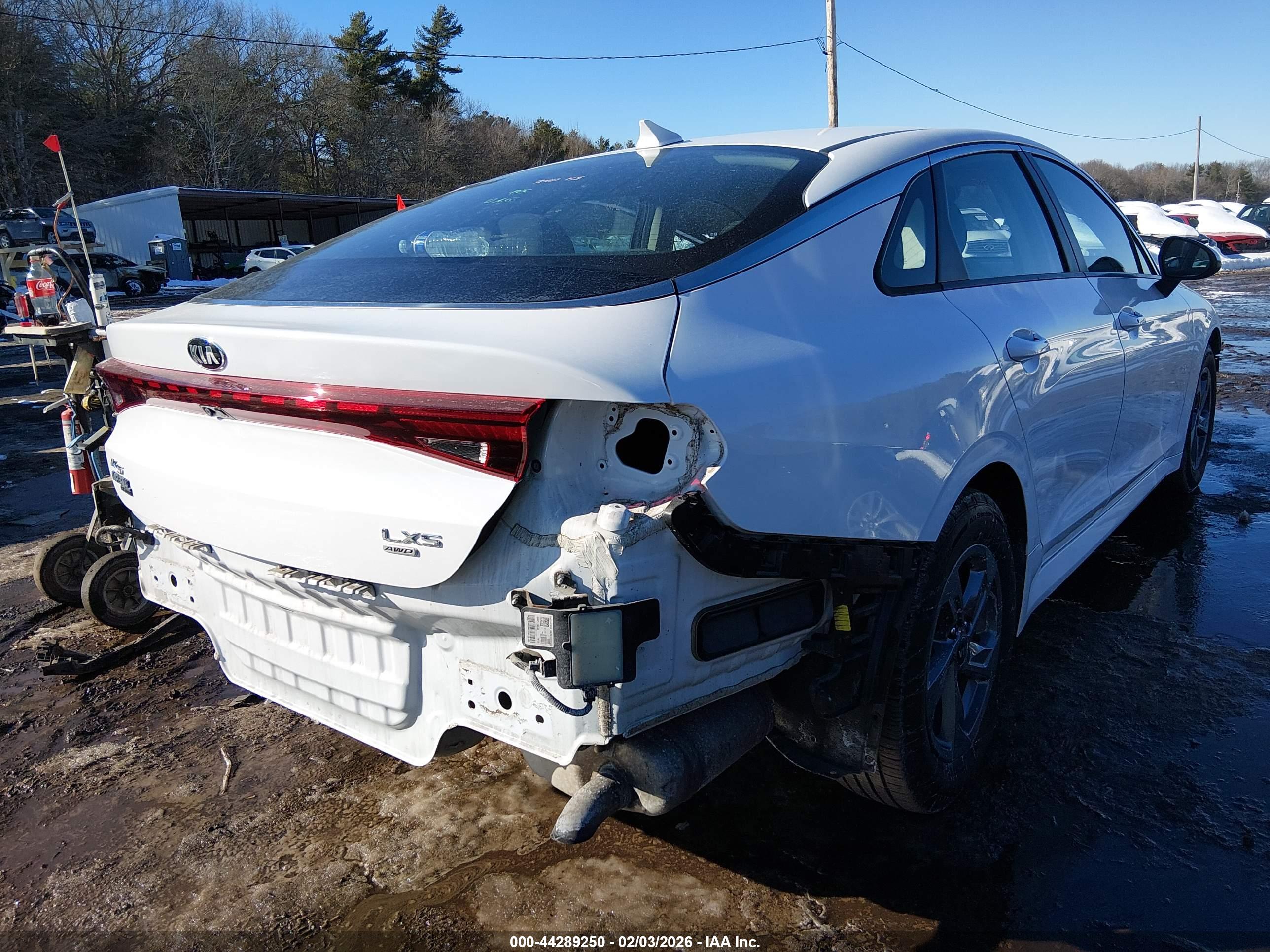KIA K5 image 4