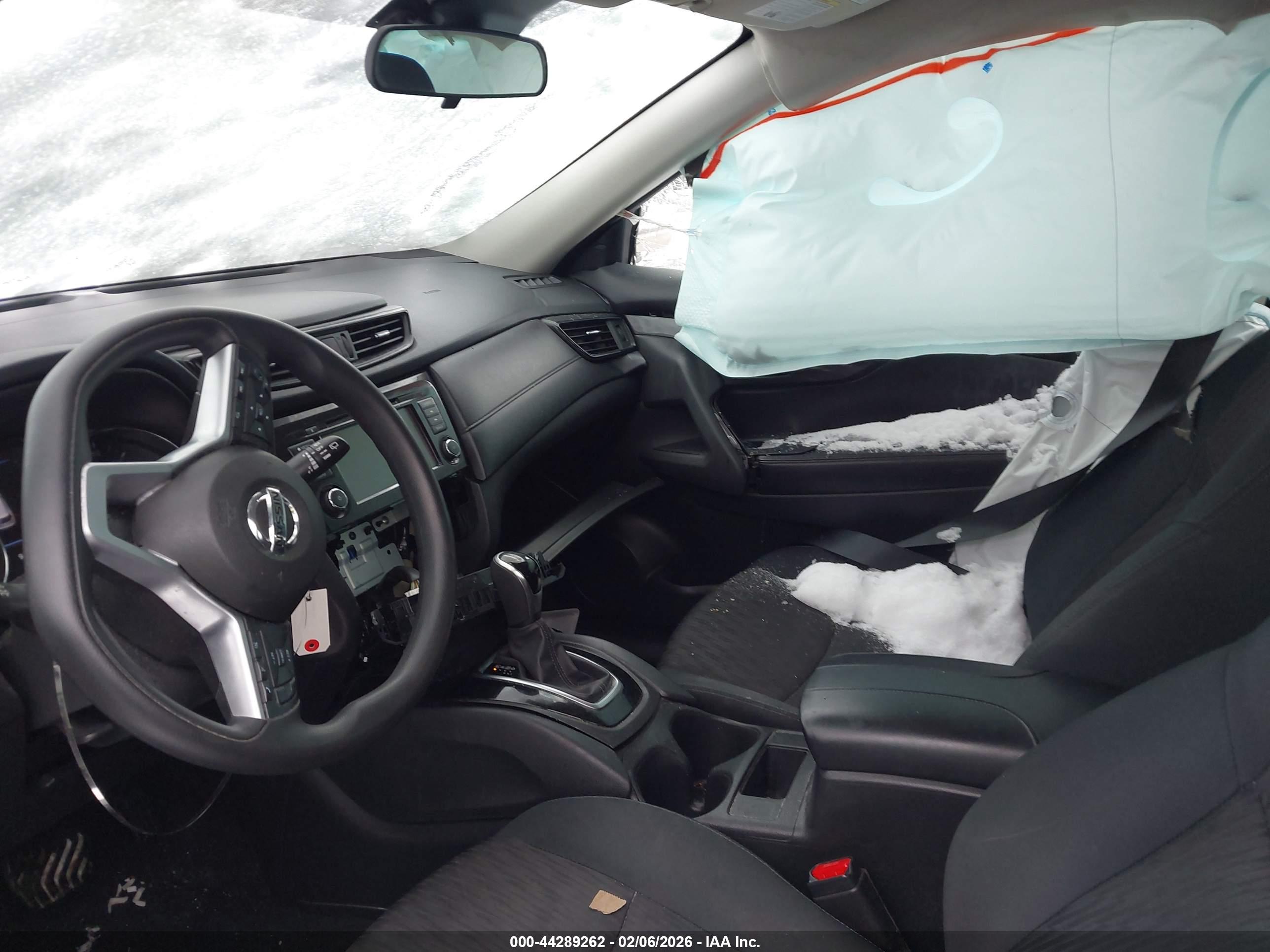 NISSAN ROGUE image 5