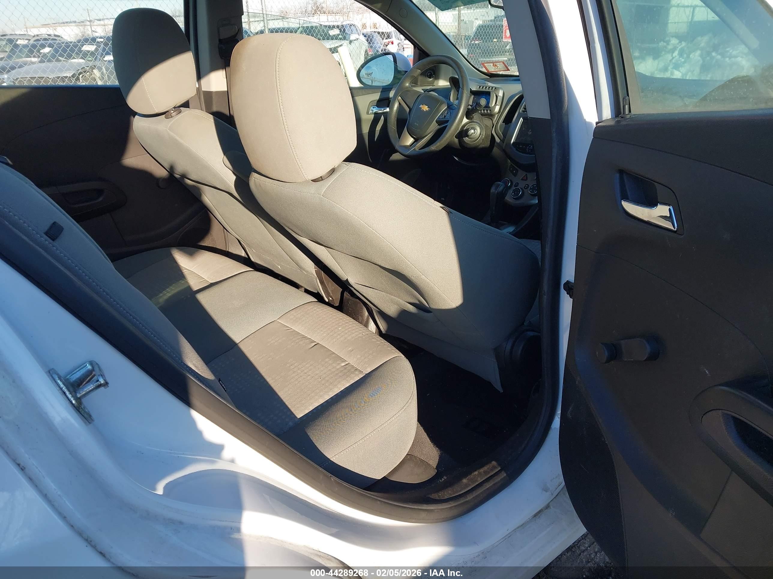 CHEVROLET SONIC image 8