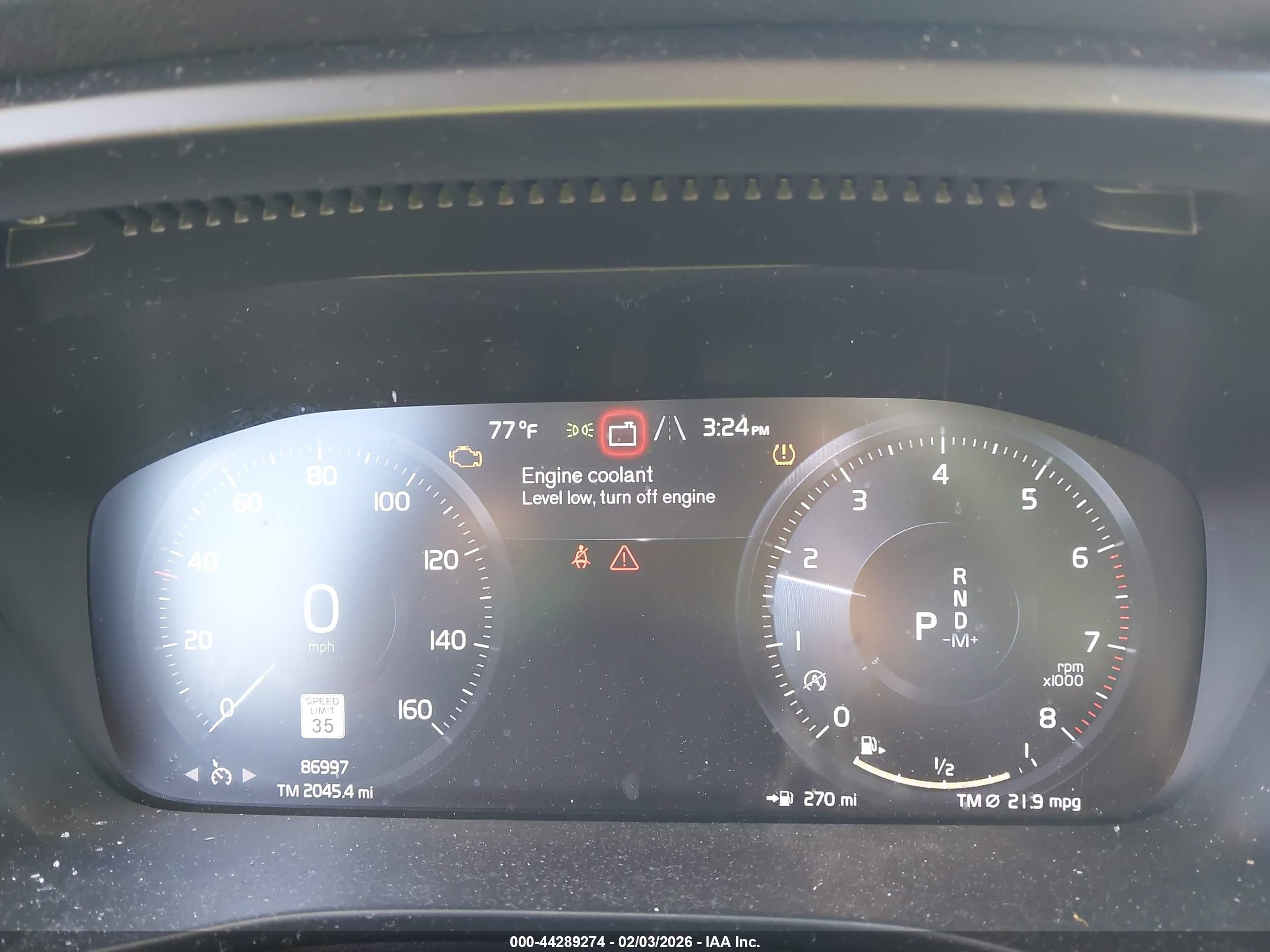 VOLVO XC40 image 7