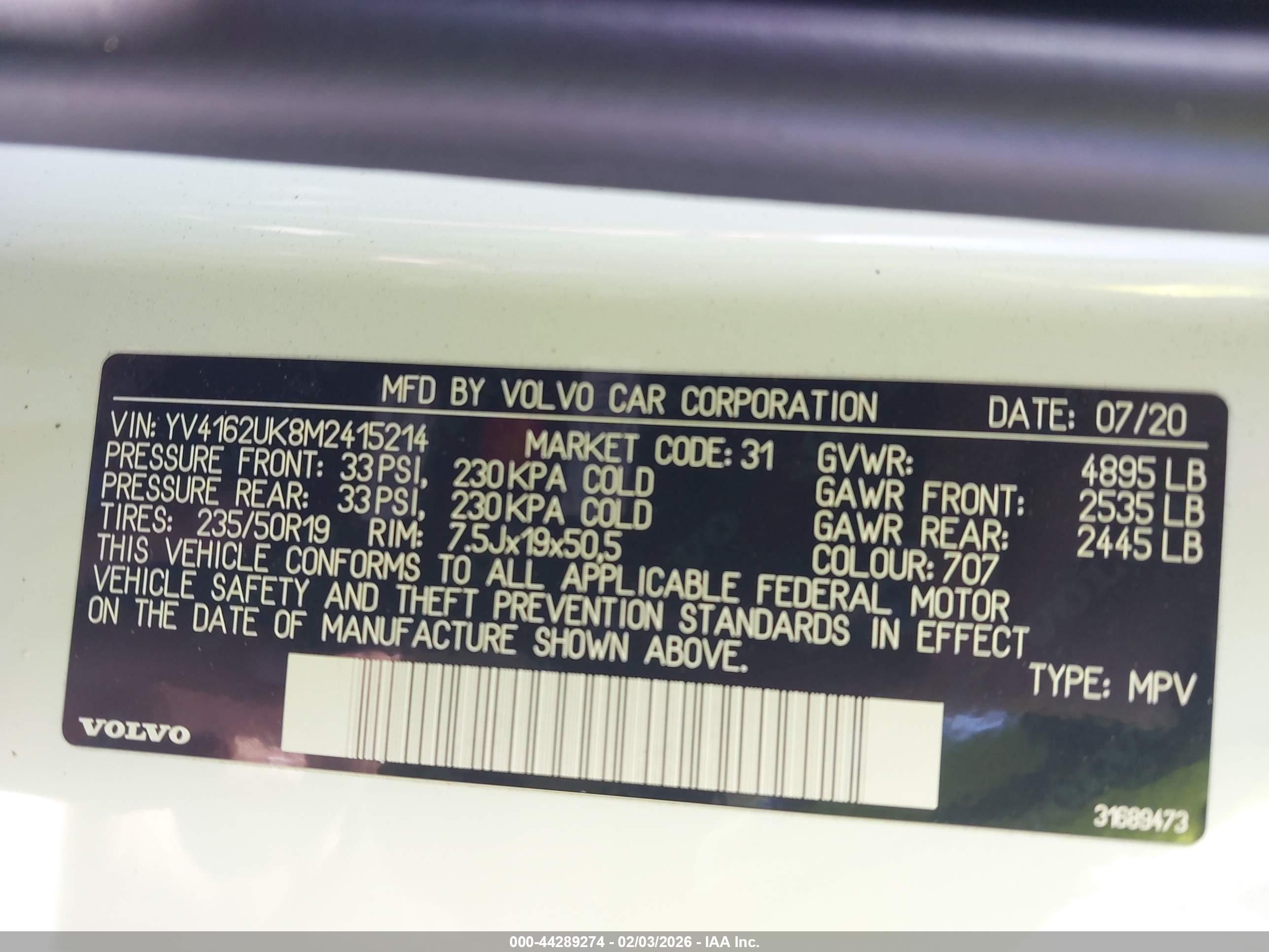 VOLVO XC40 image 9