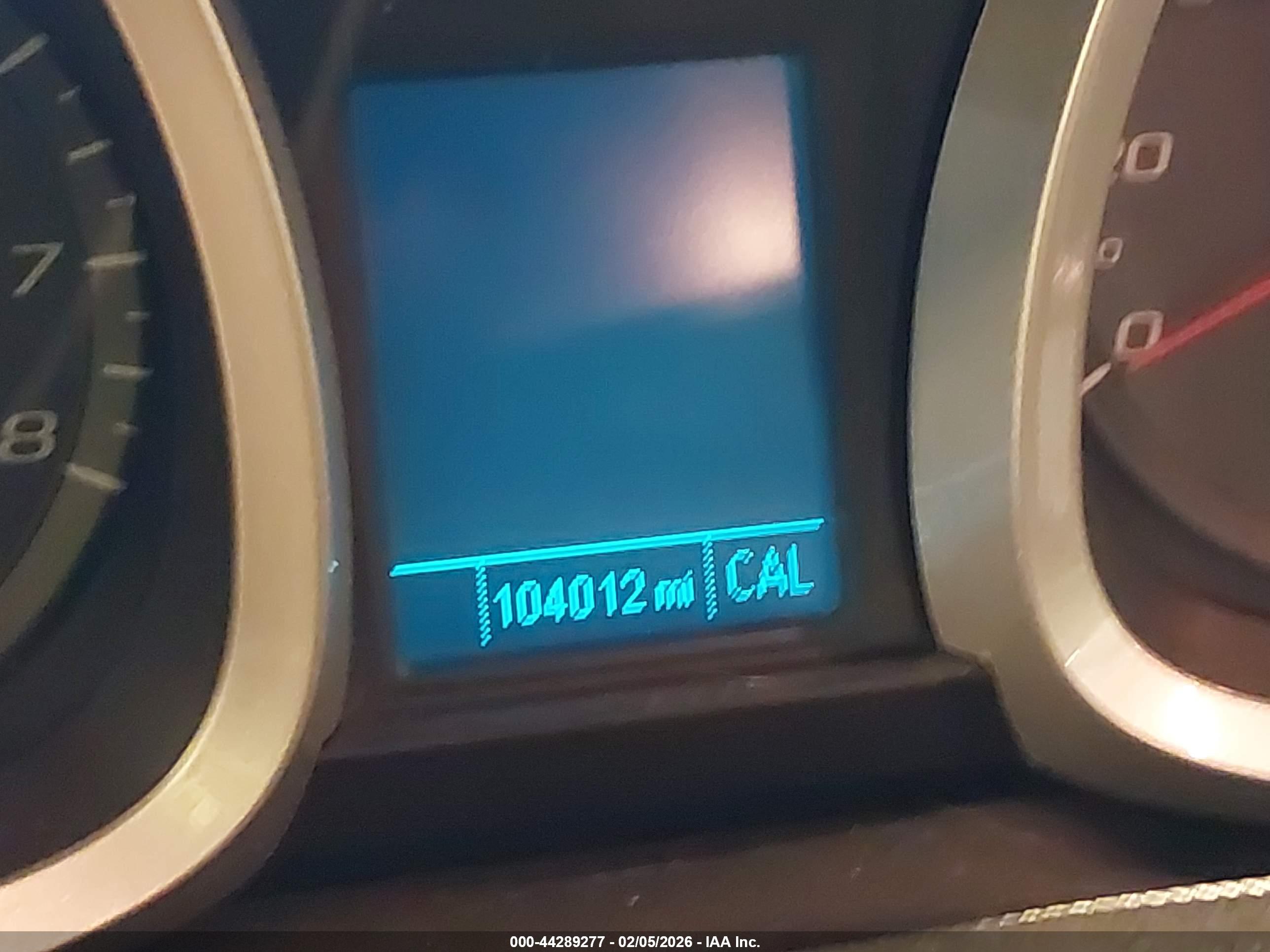 CHEVROLET EQUINOX image 7