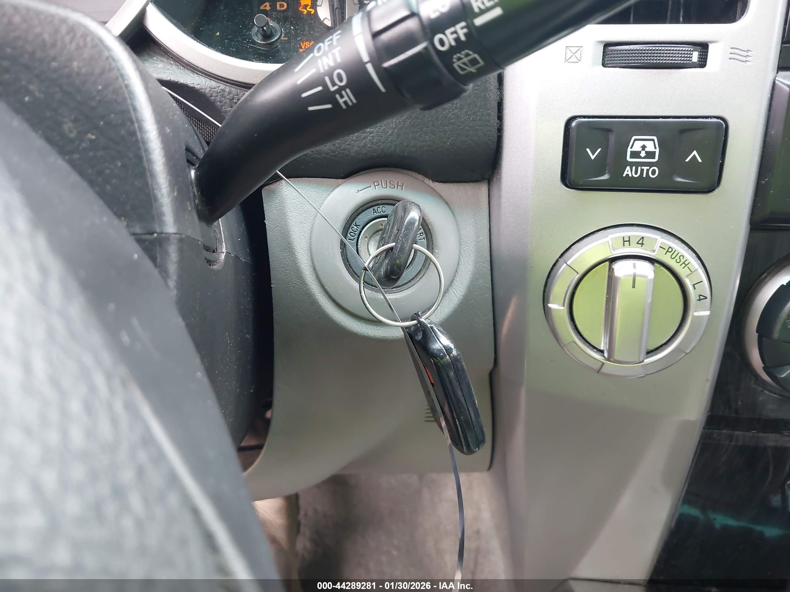TOYOTA 4RUNNER image 11