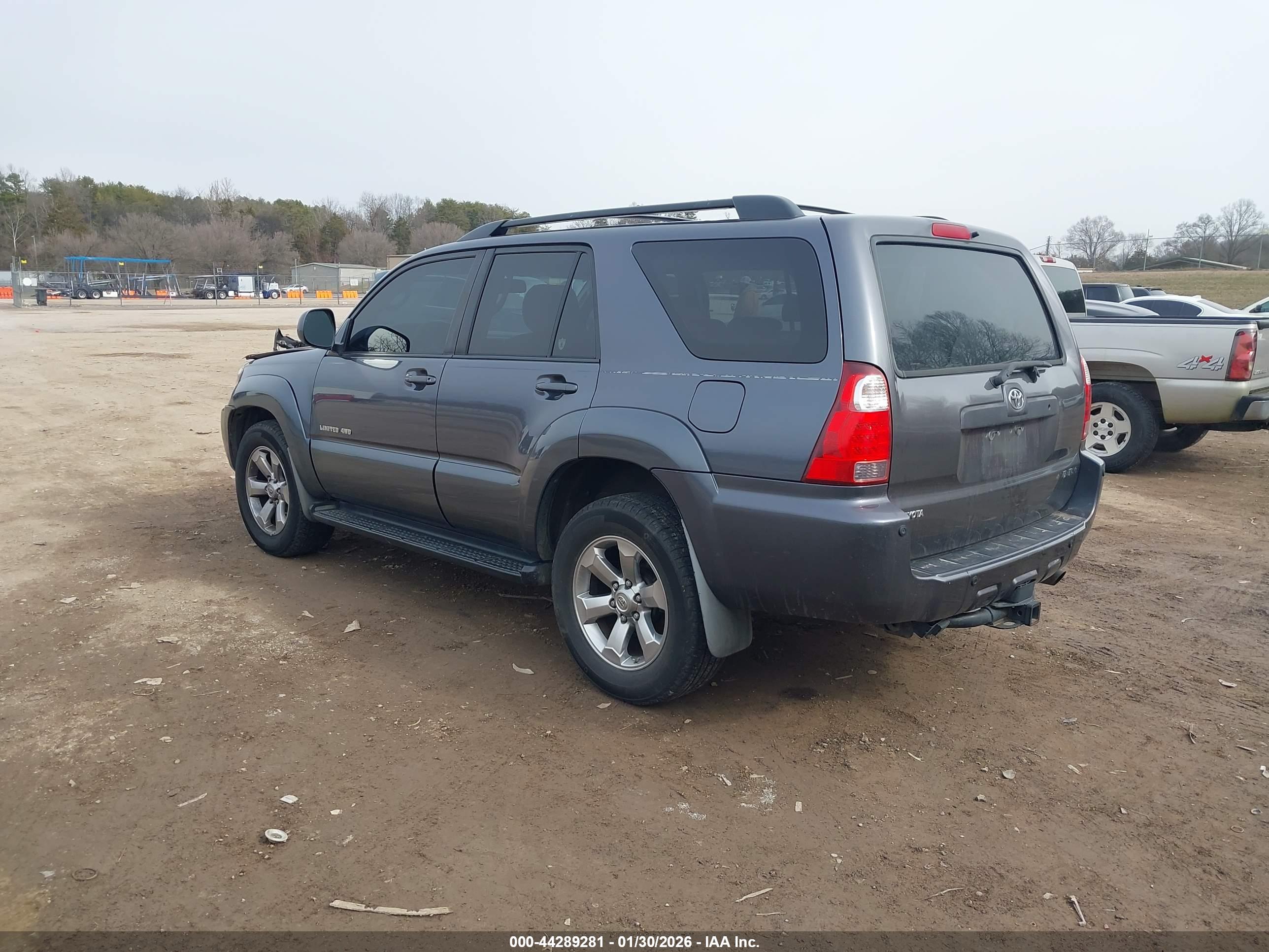 TOYOTA 4RUNNER image 3