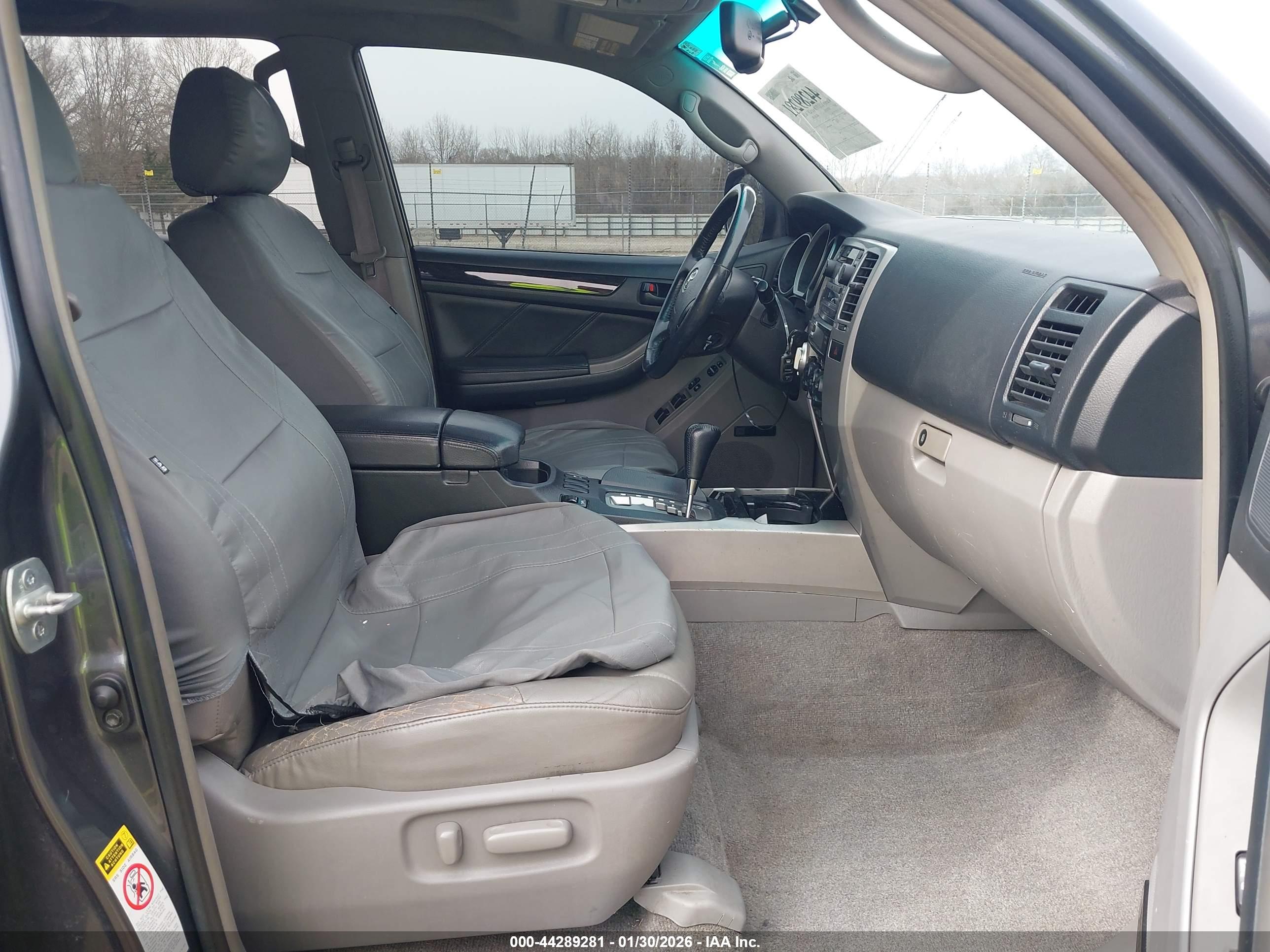 TOYOTA 4RUNNER image 5