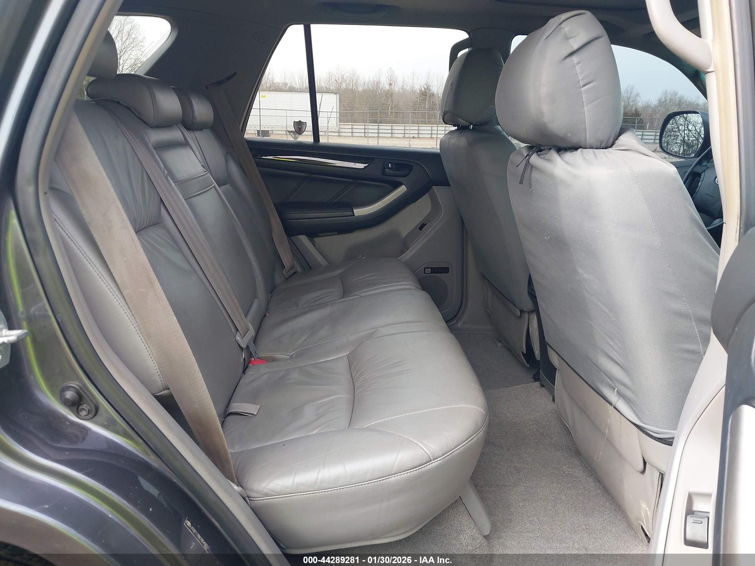 TOYOTA 4RUNNER image 8