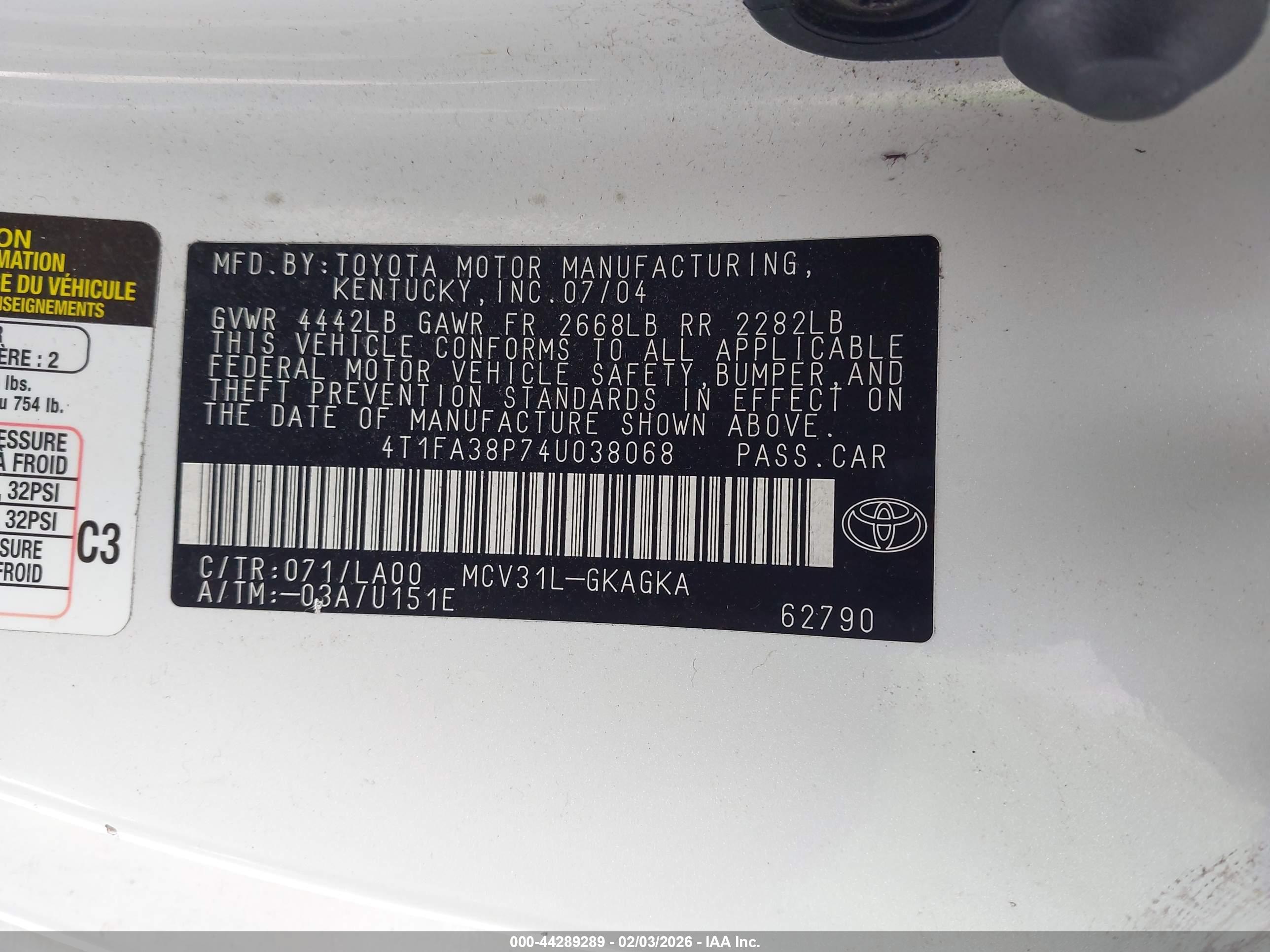 TOYOTA CAMRY image 9