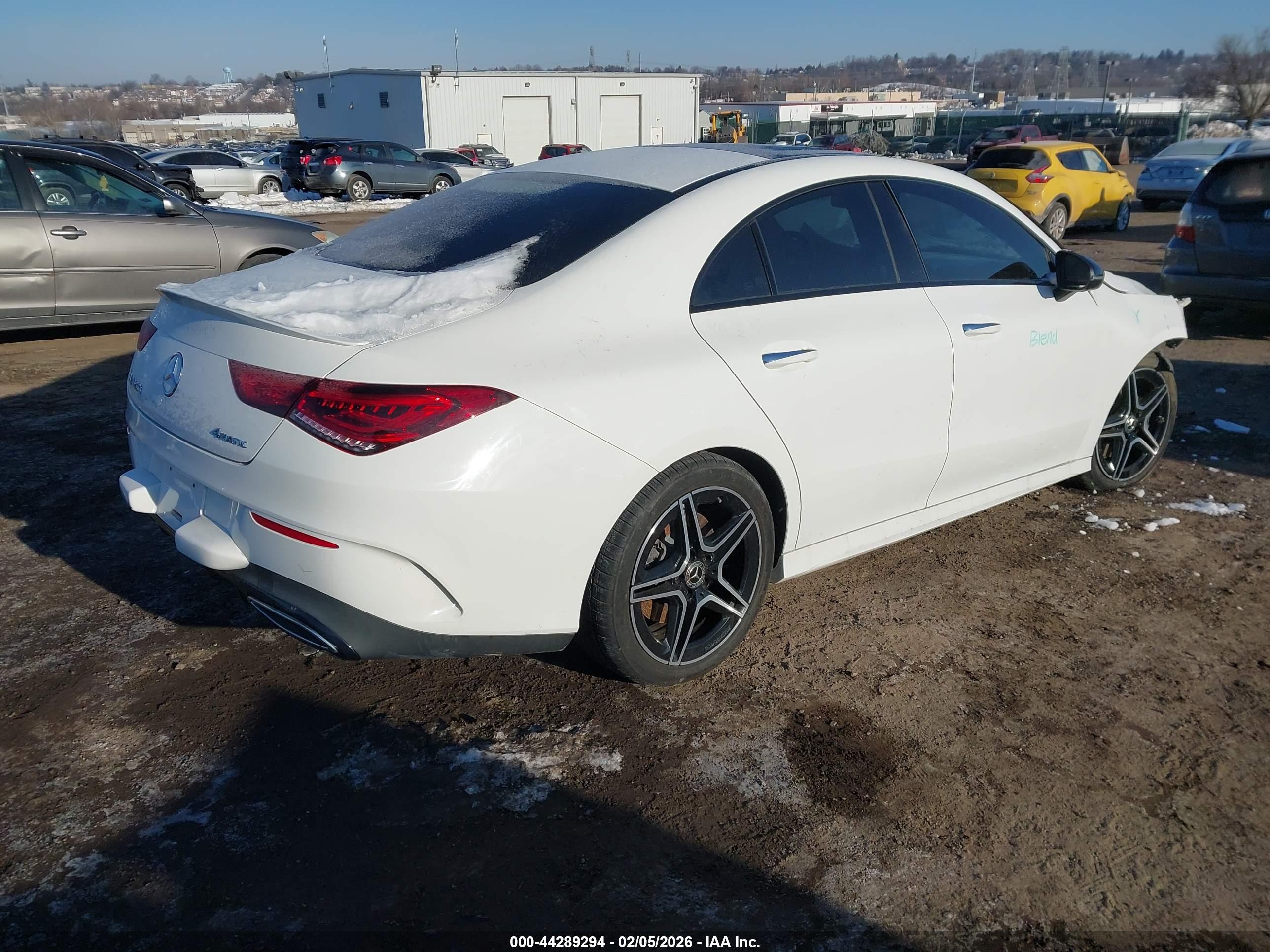 MERCEDES-BENZ CLA image 4