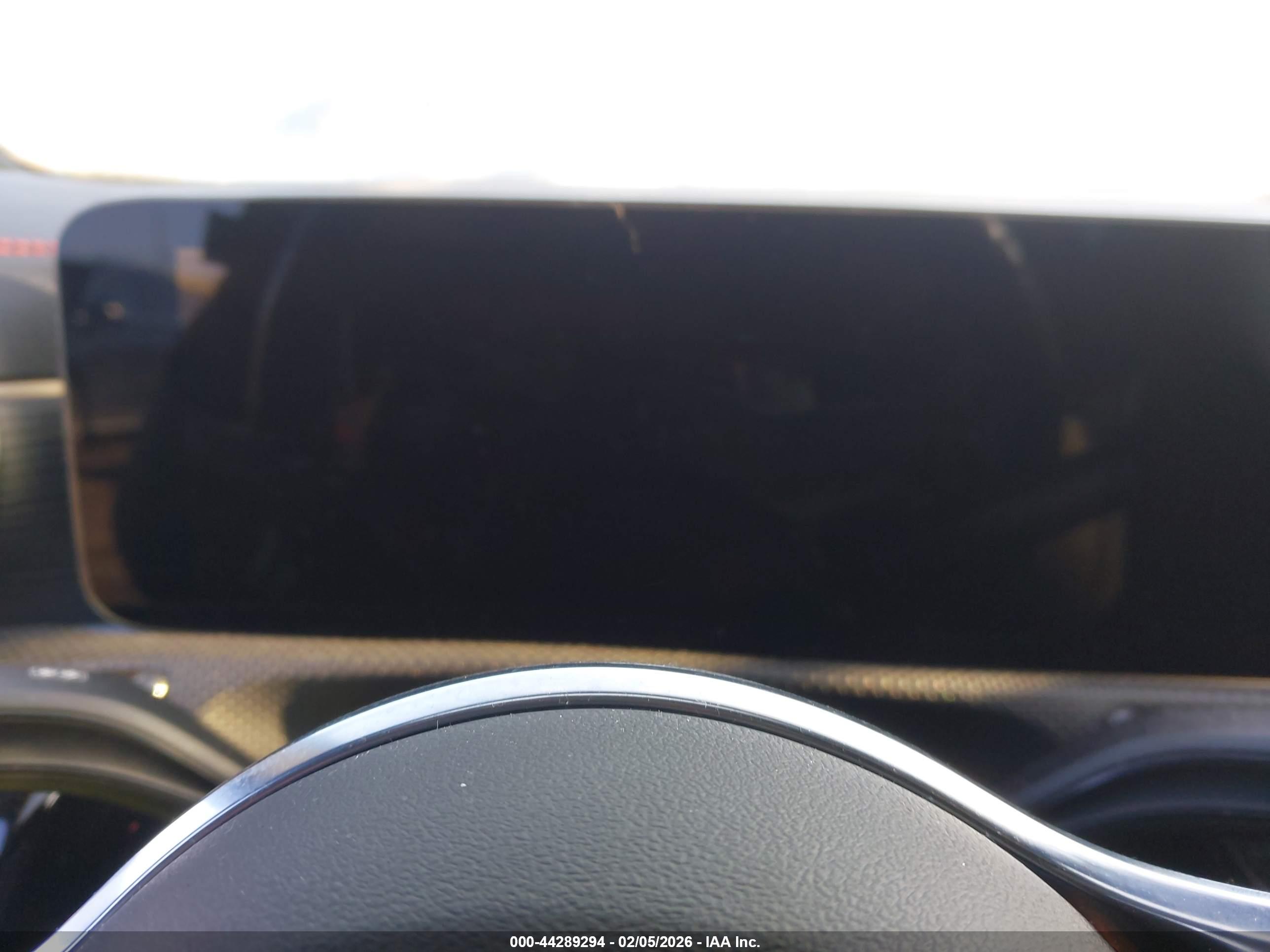 MERCEDES-BENZ CLA image 7
