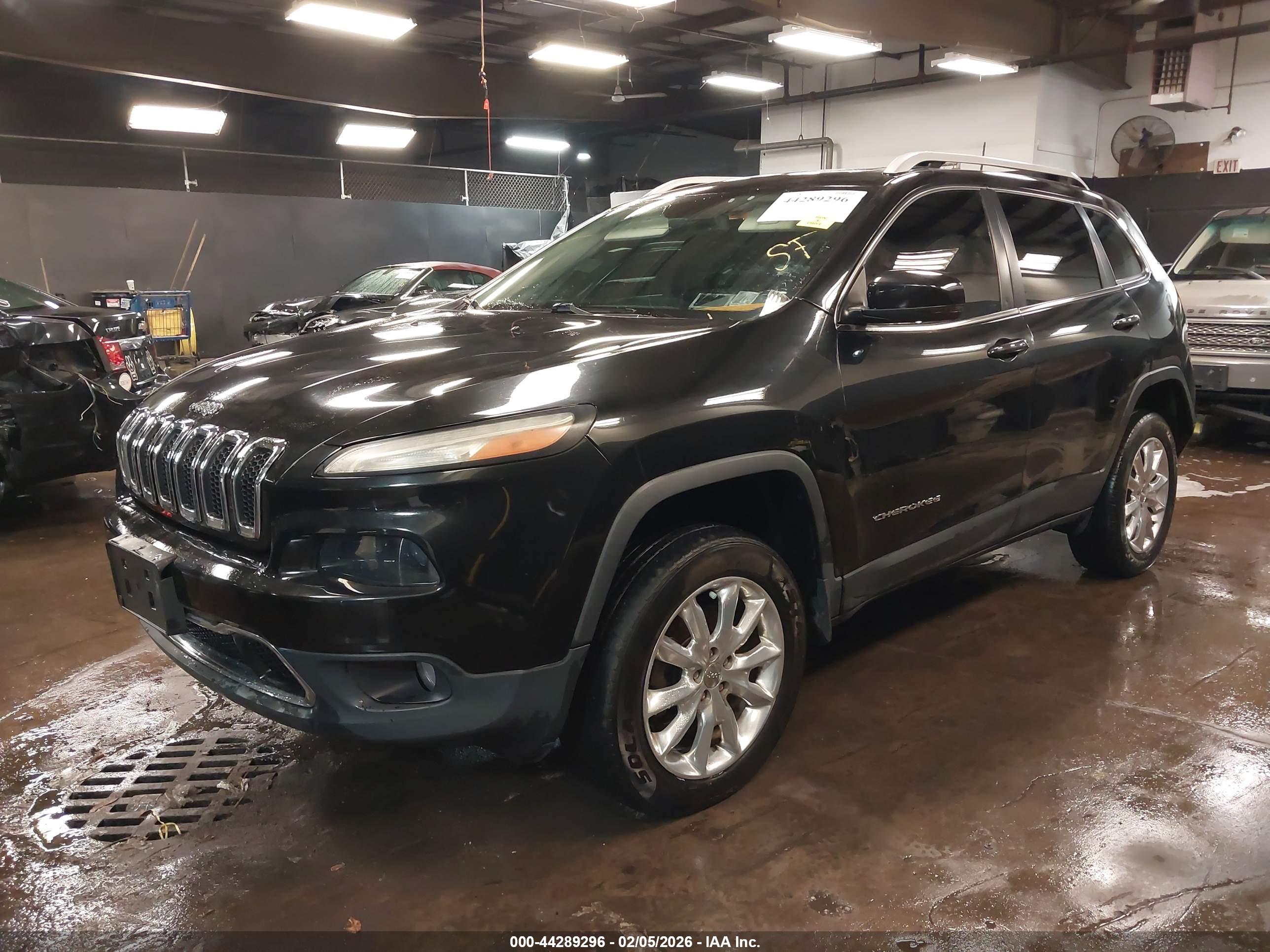 JEEP CHEROKEE image 2