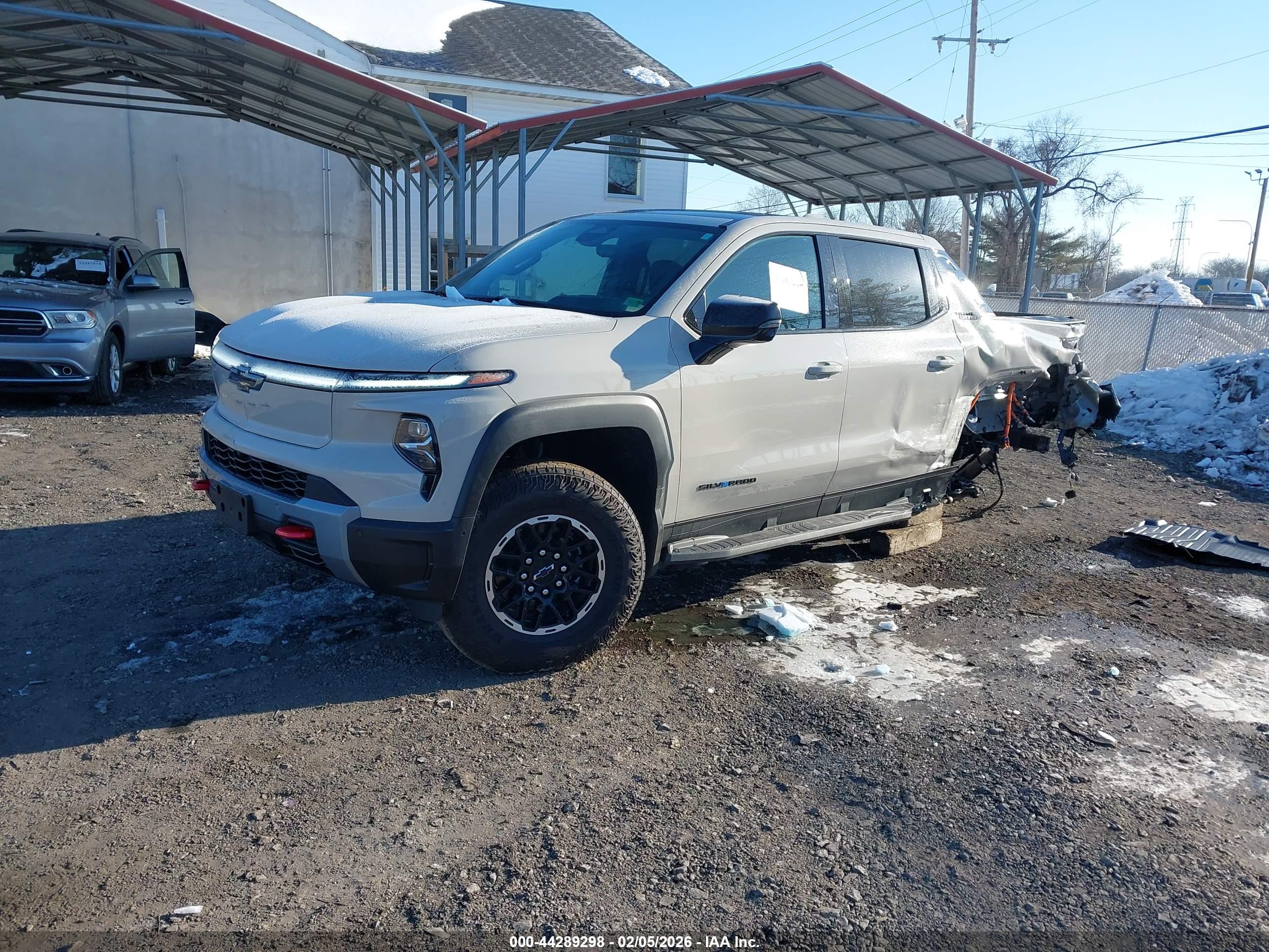 CHEVROLET SILVERADO image 2