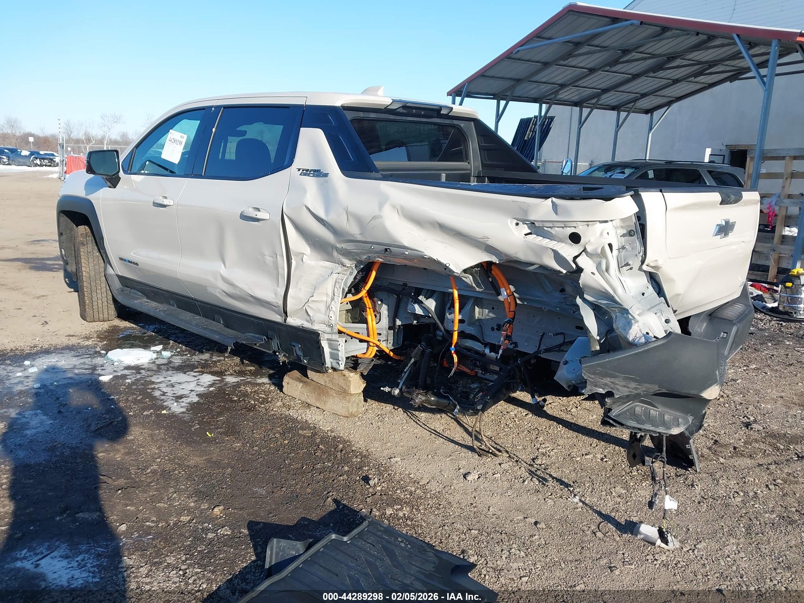 CHEVROLET SILVERADO image 3