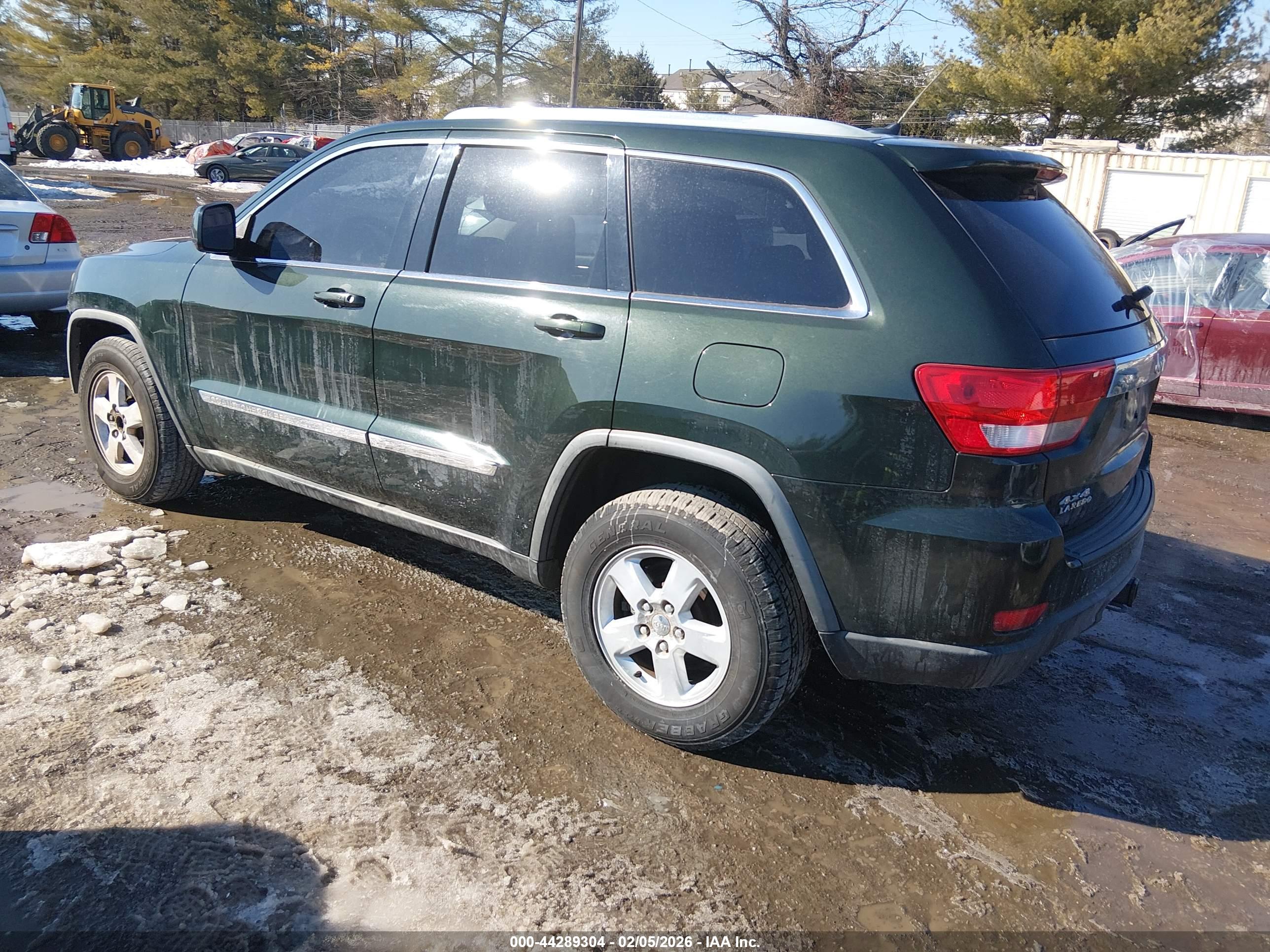 JEEP GRAND image 3