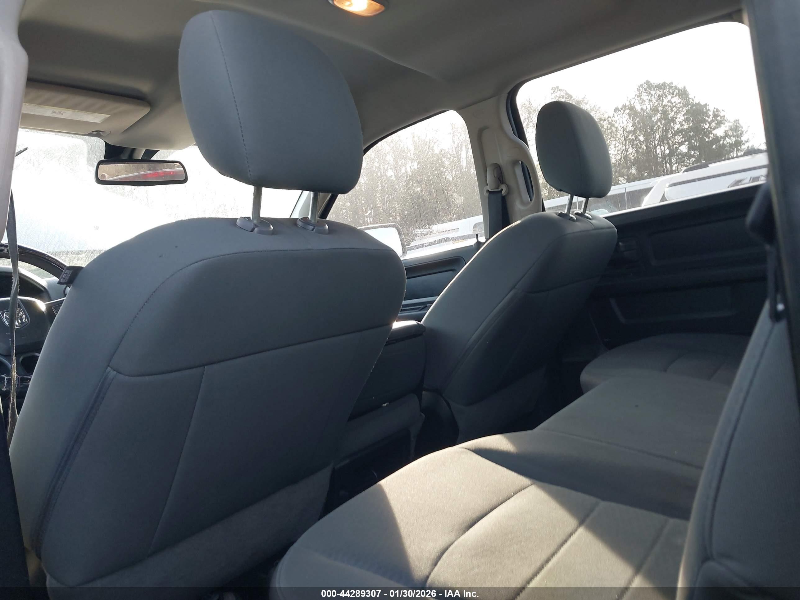 RAM 1500 image 8