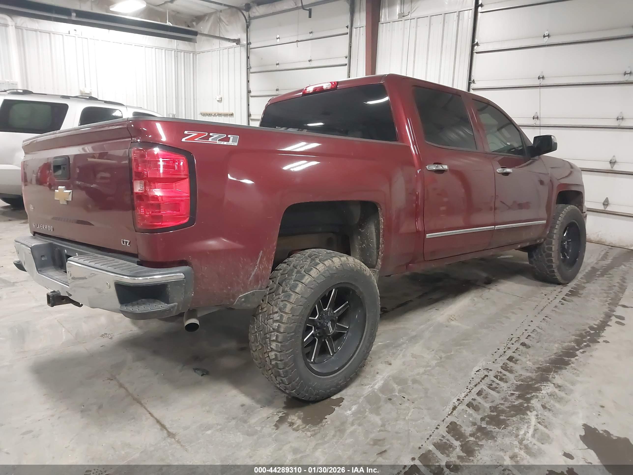 CHEVROLET SILVERADO image 4