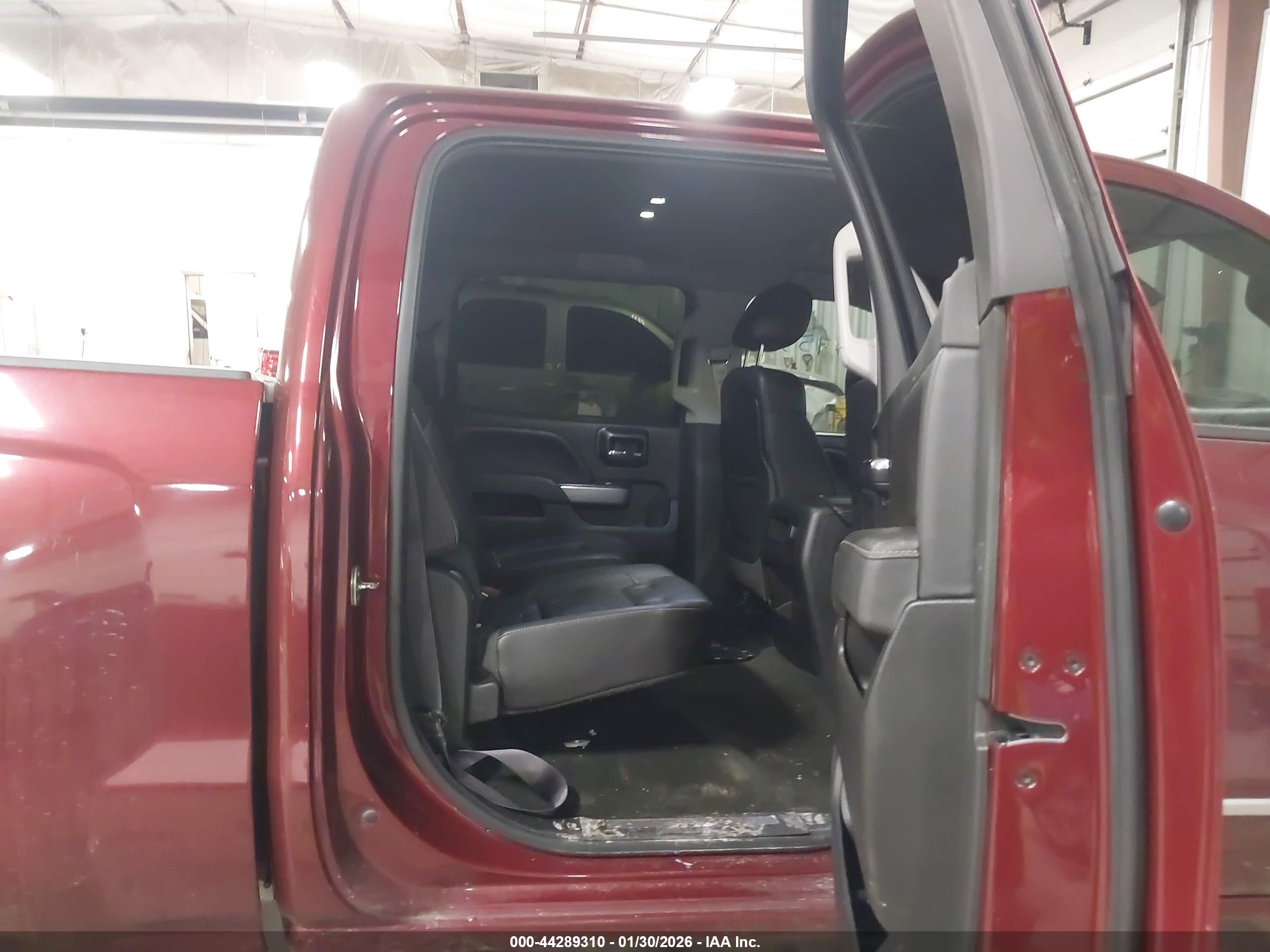 CHEVROLET SILVERADO image 8