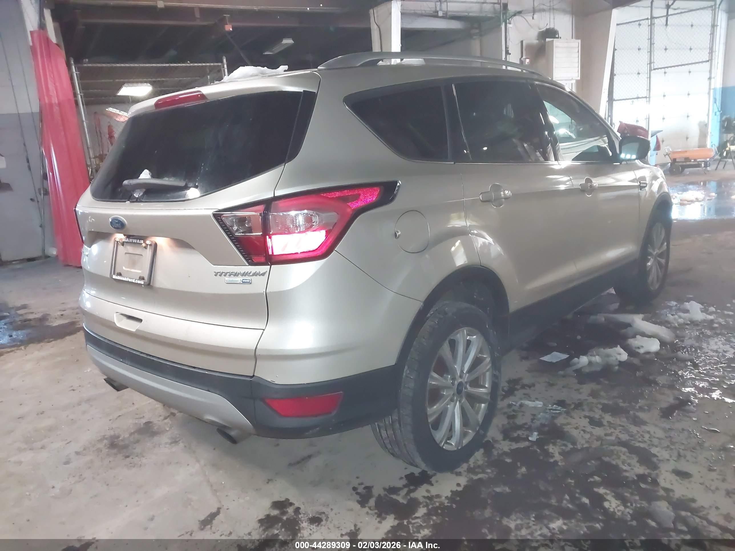 FORD ESCAPE image 4