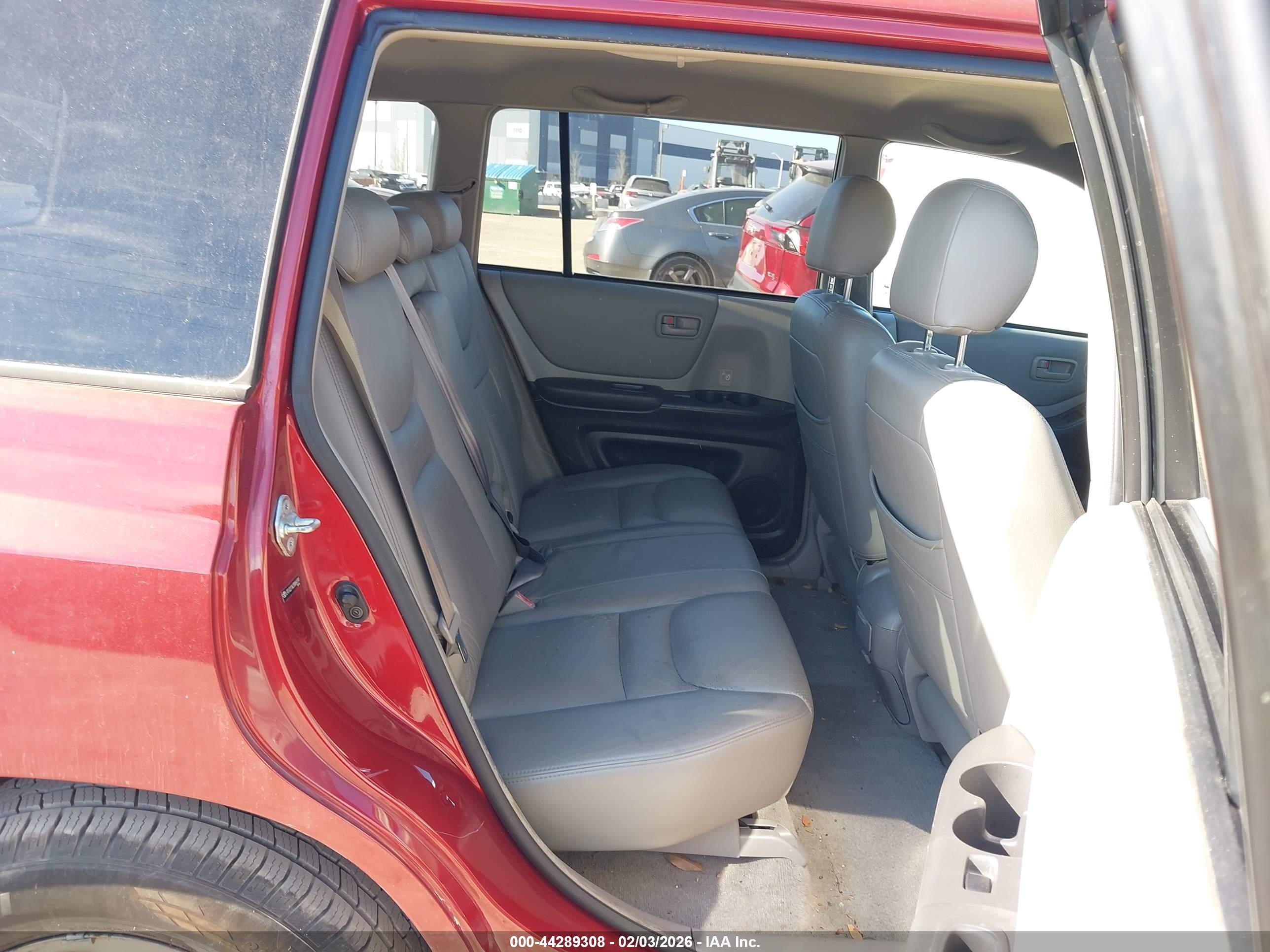 TOYOTA HIGHLANDER image 8