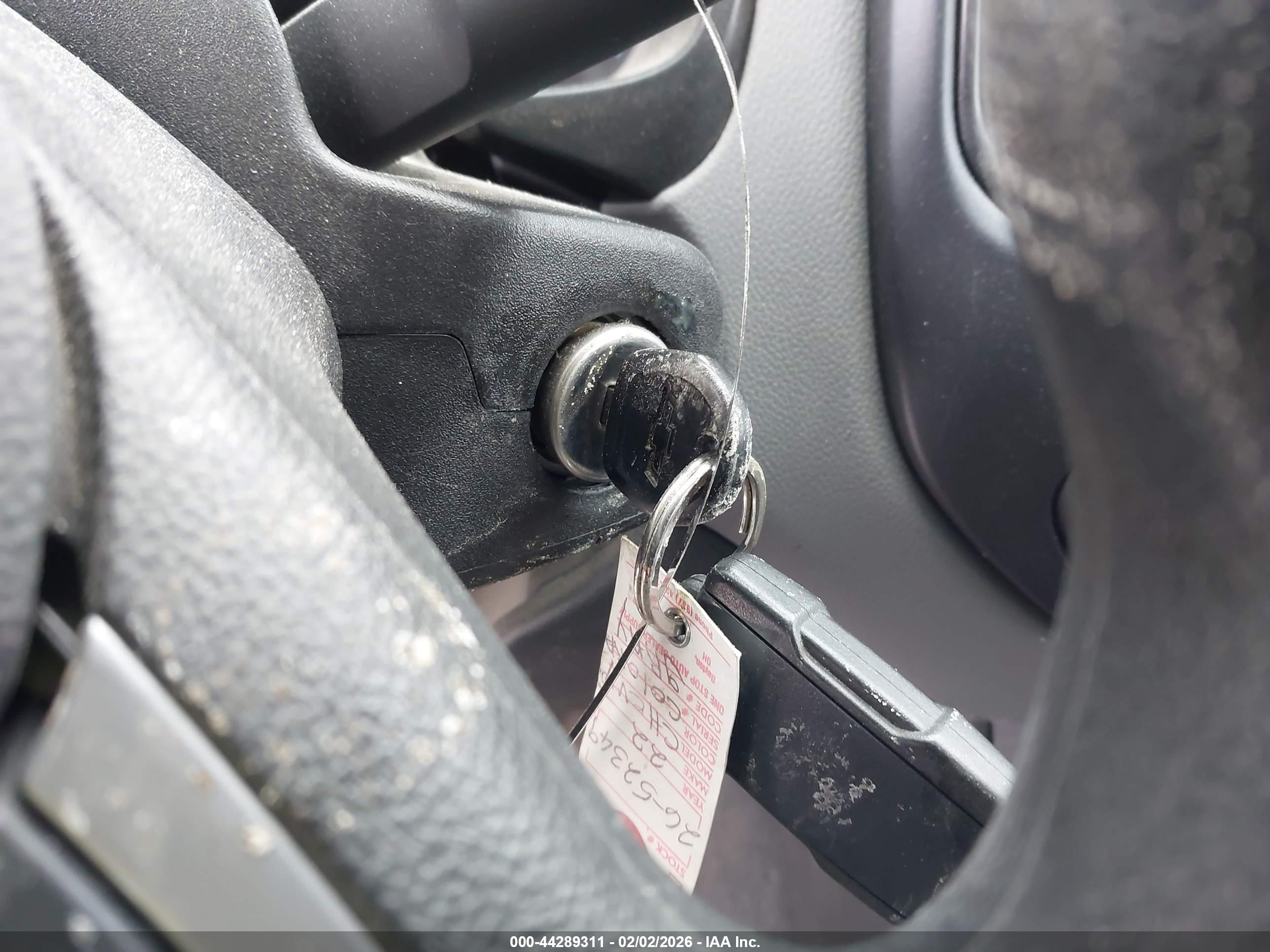 CHEVROLET COLORADO image 11