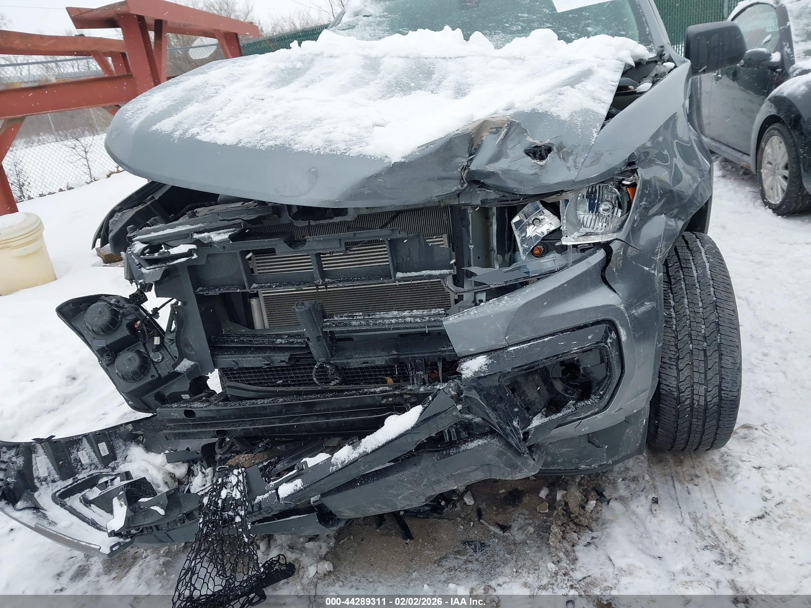 CHEVROLET COLORADO image 6