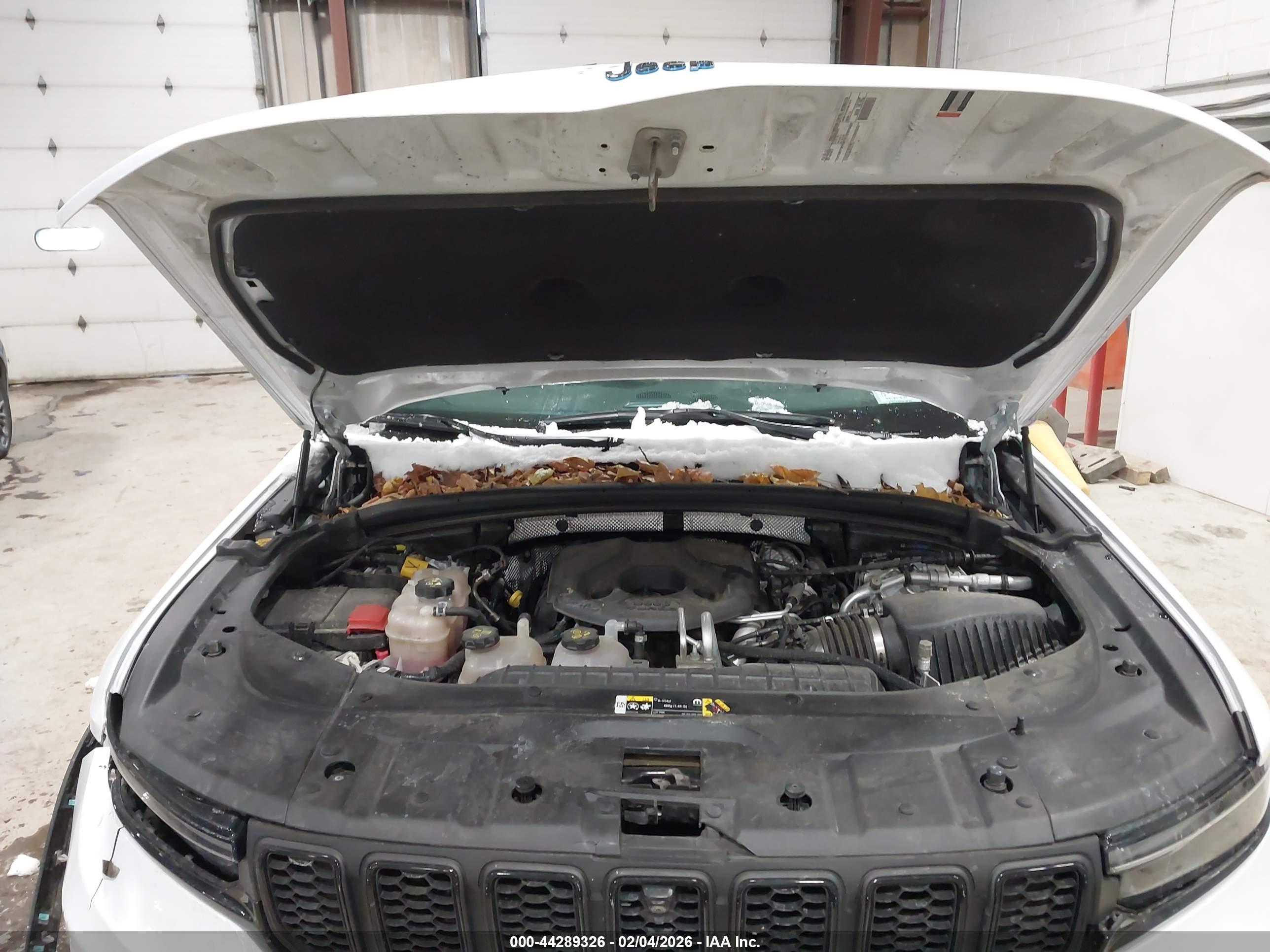 JEEP GRAND image 10