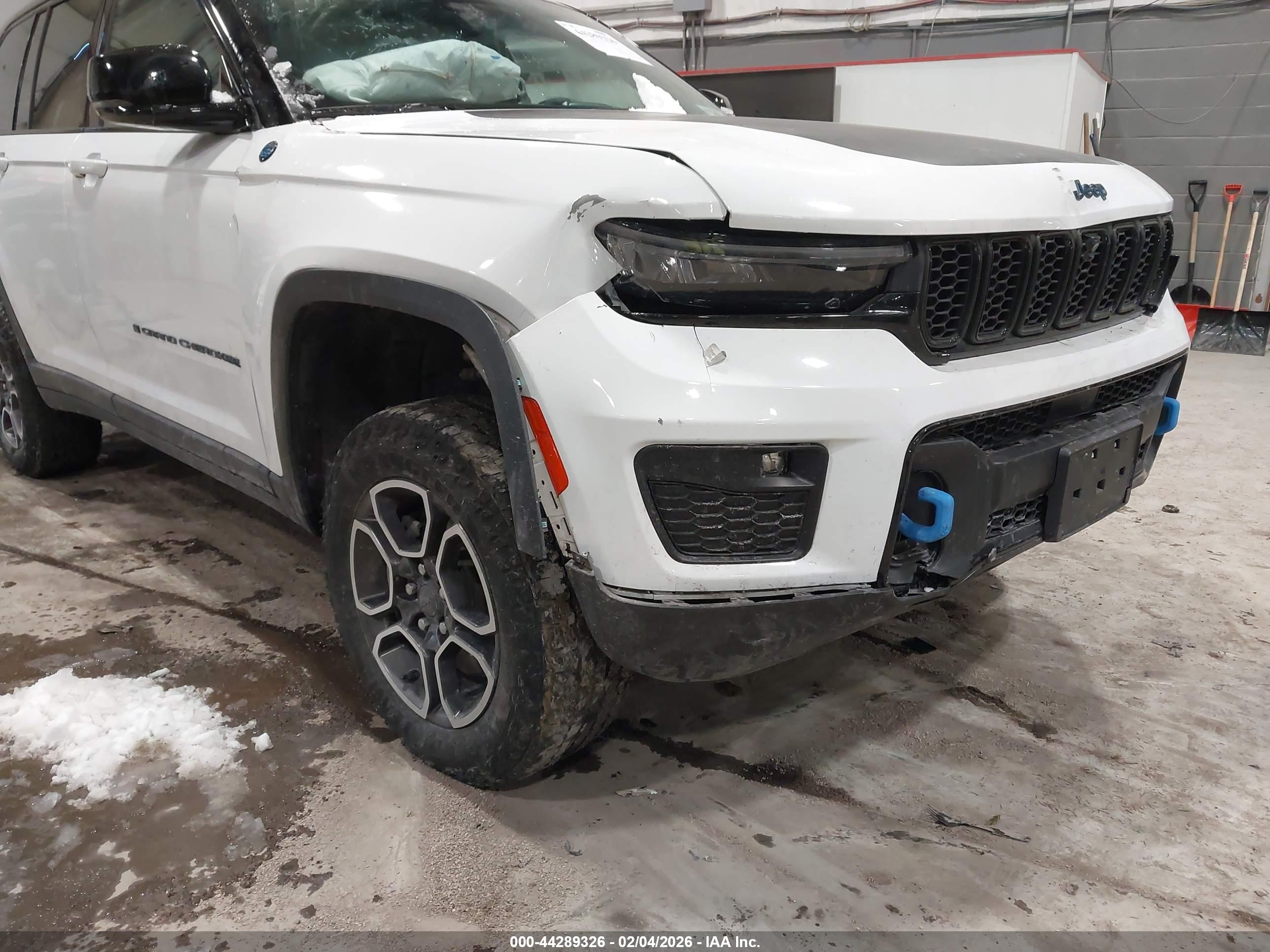 JEEP GRAND image 6