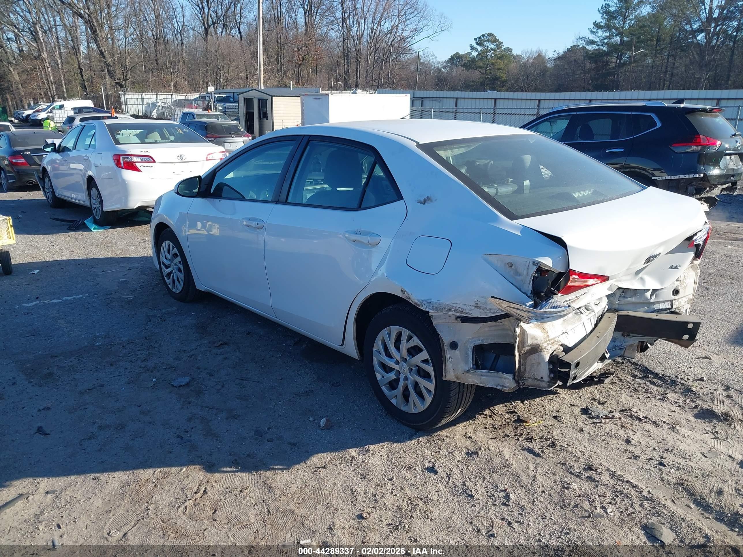 TOYOTA COROLLA image 3