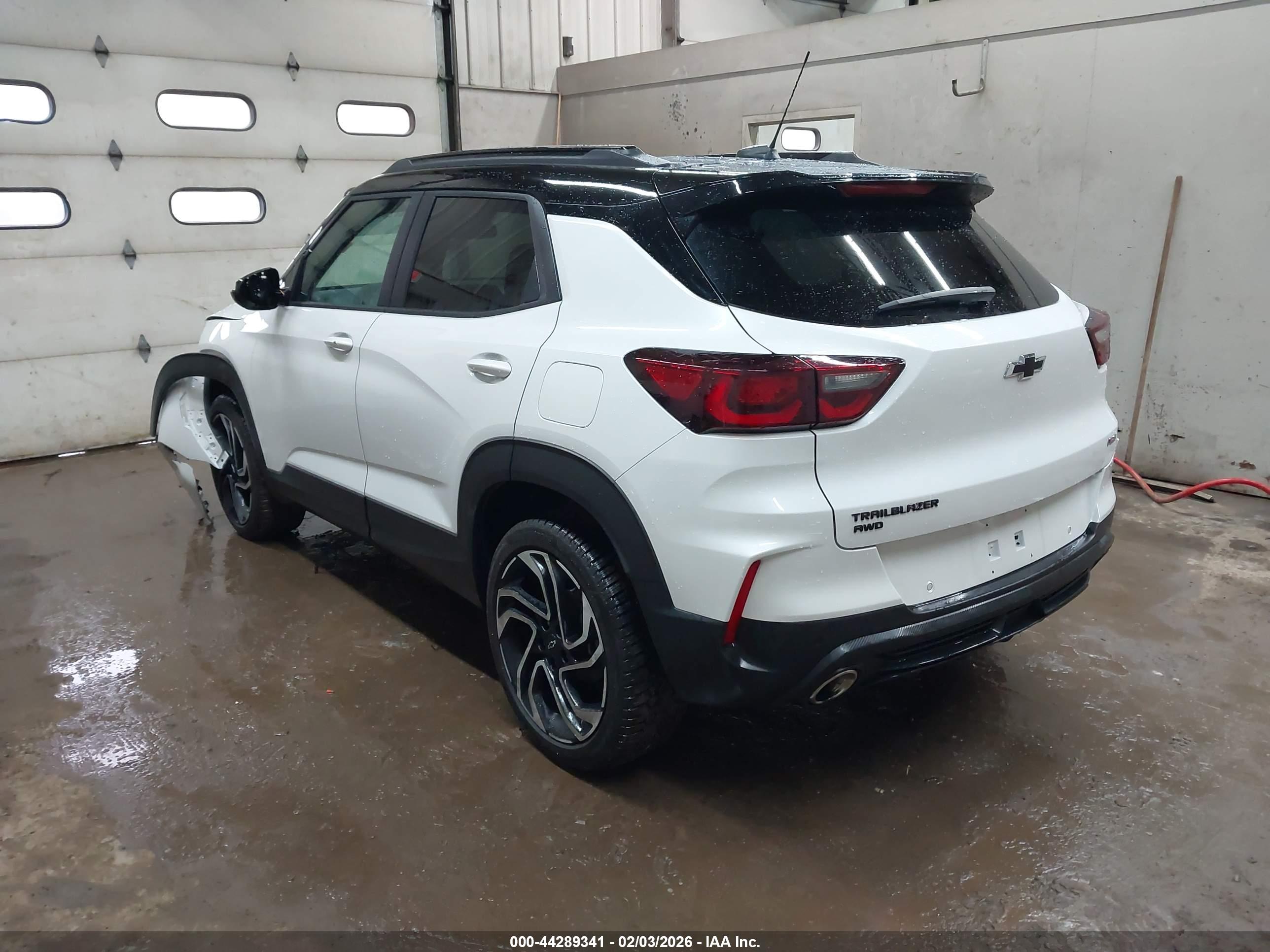 CHEVROLET TRAILBLAZER image 3