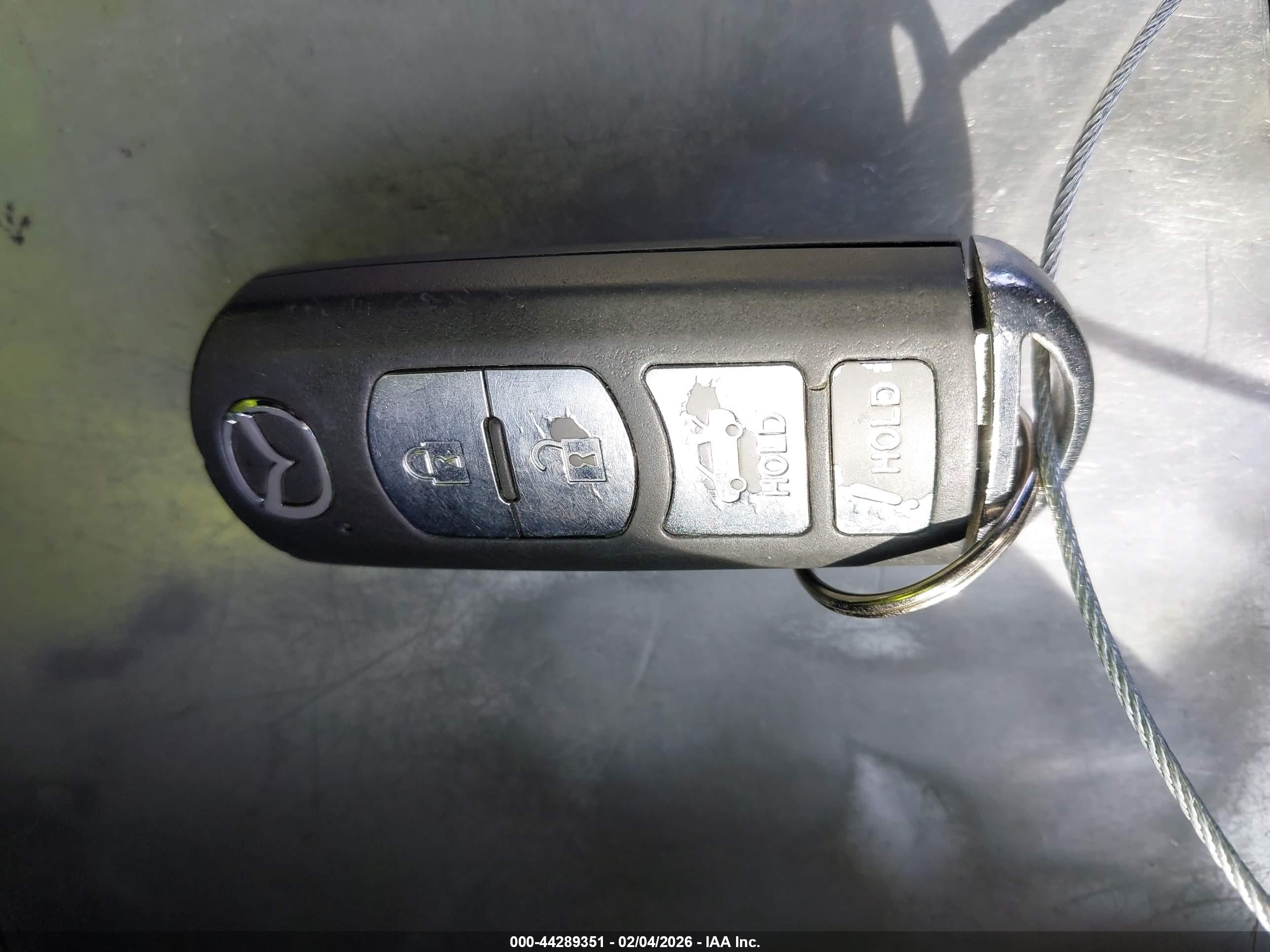 MAZDA MAZDA3 image 11