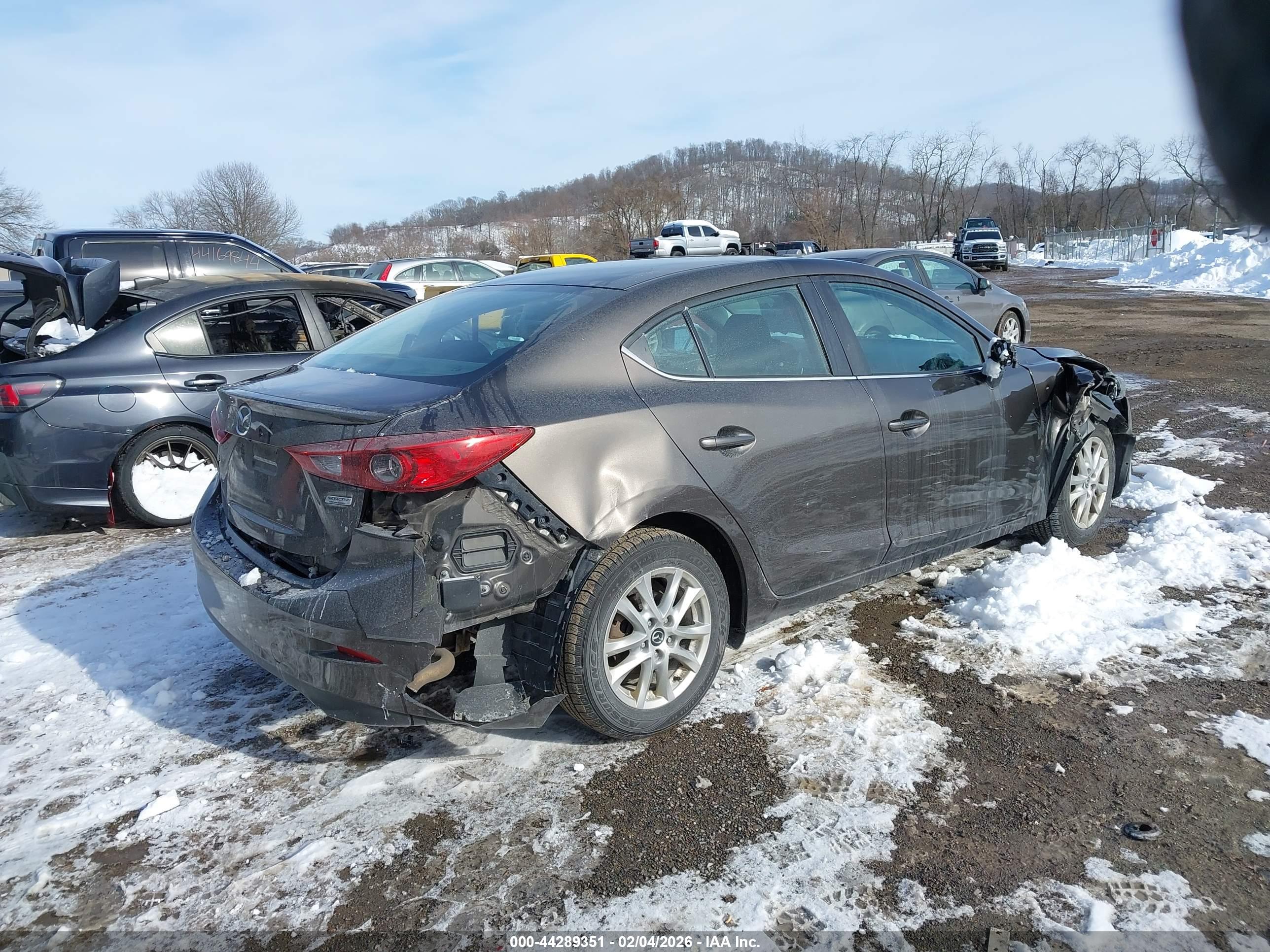 MAZDA MAZDA3 image 4