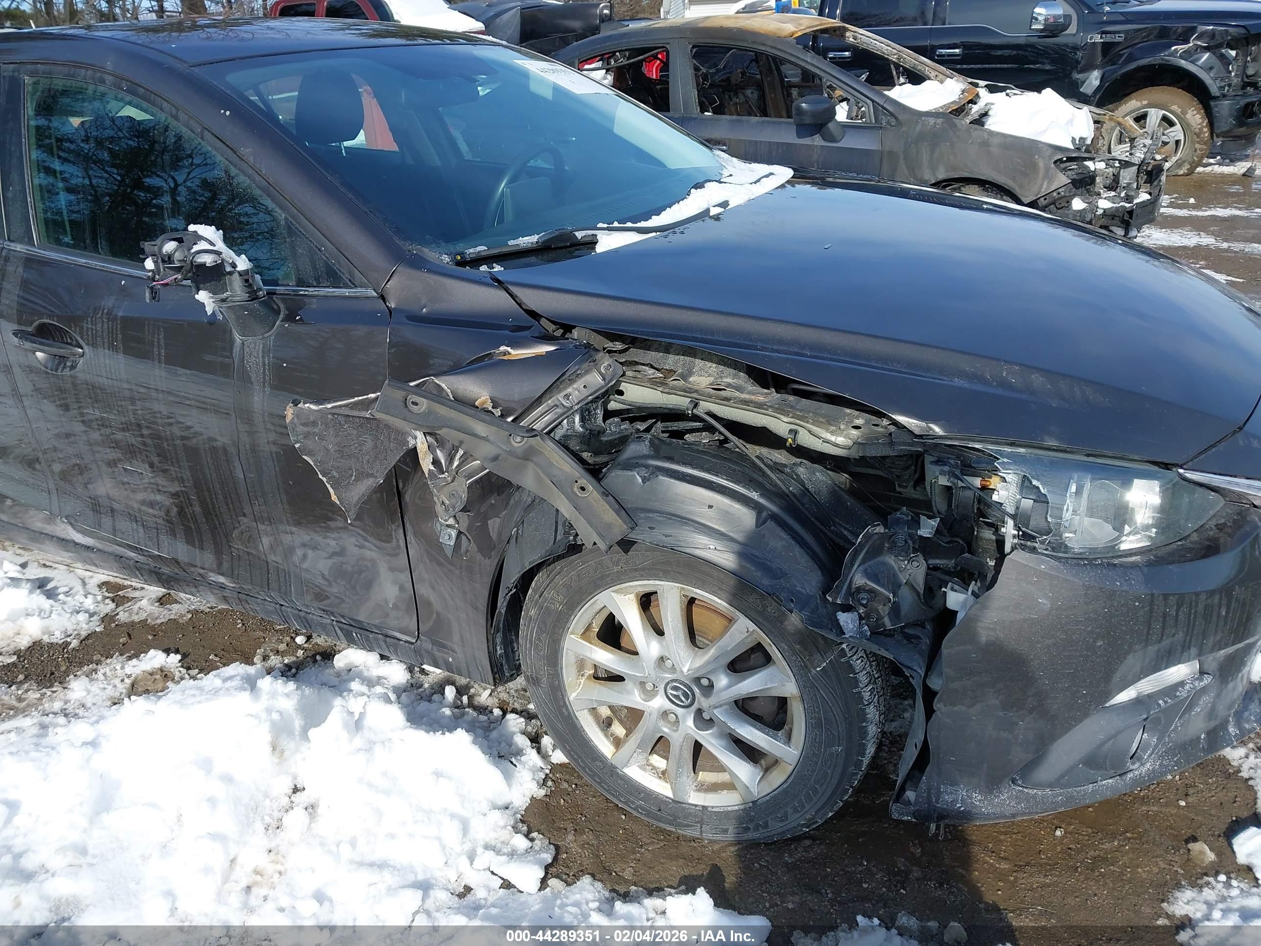 MAZDA MAZDA3 image 6