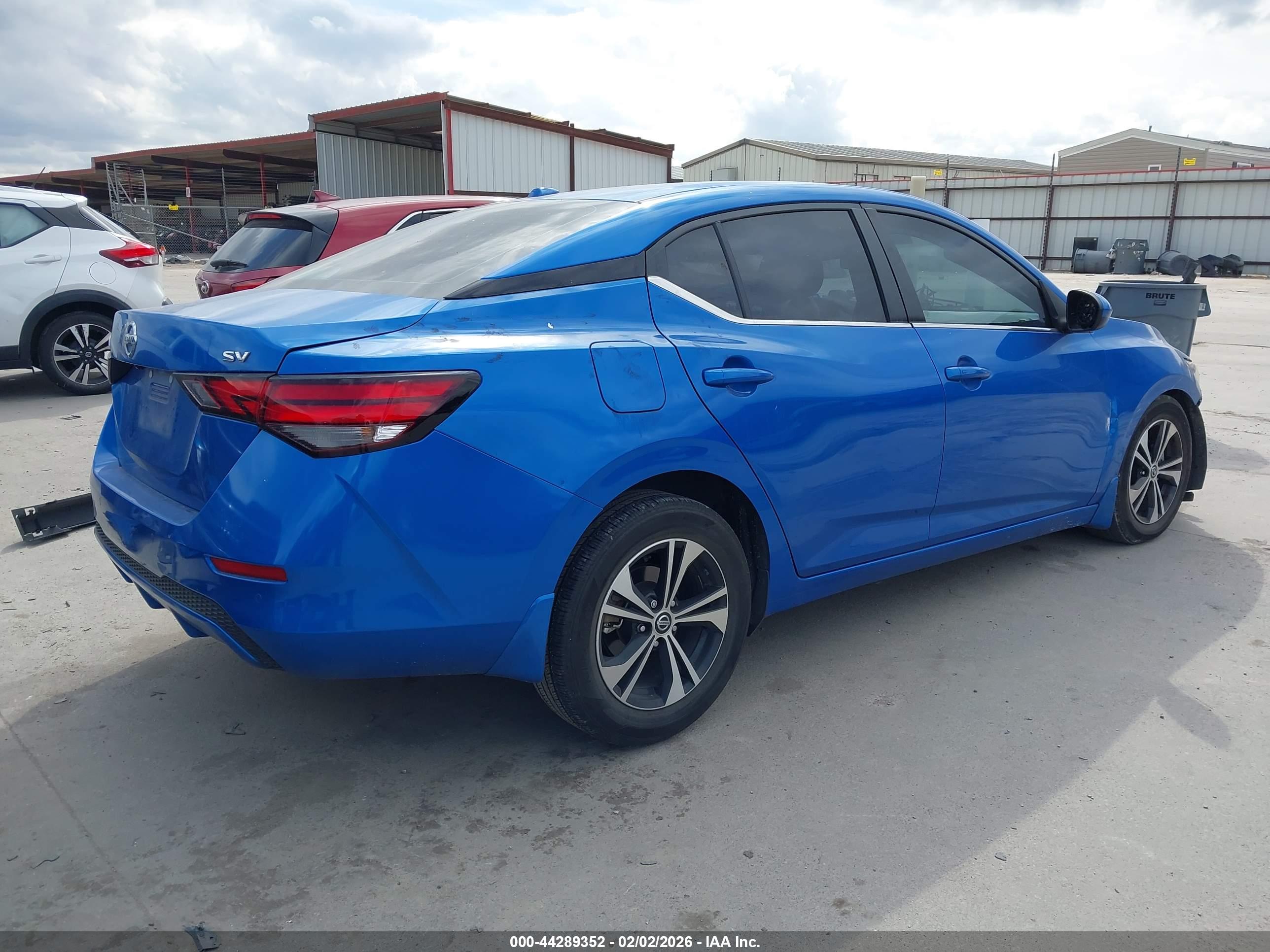NISSAN SENTRA image 4
