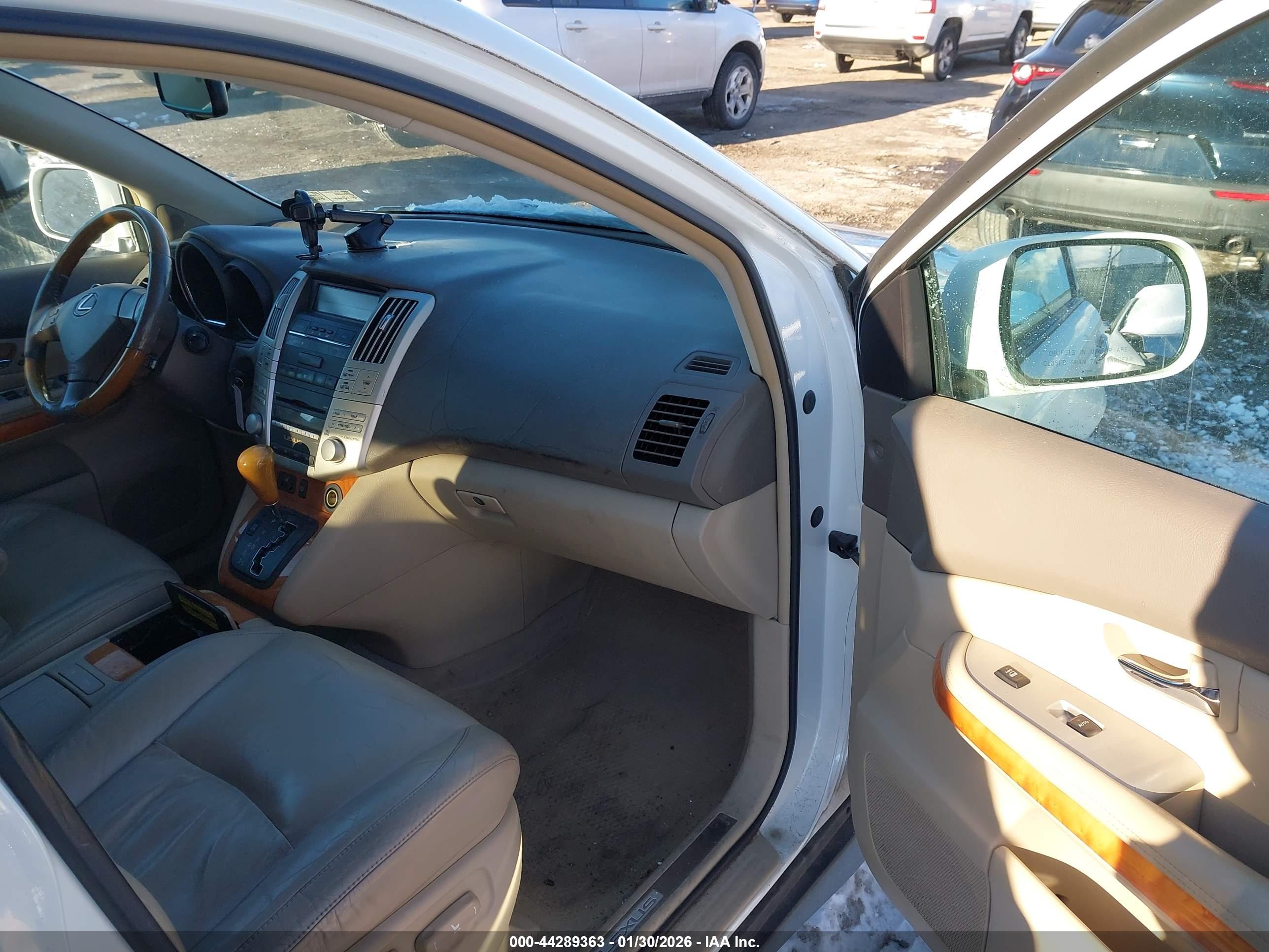 LEXUS RX image 5