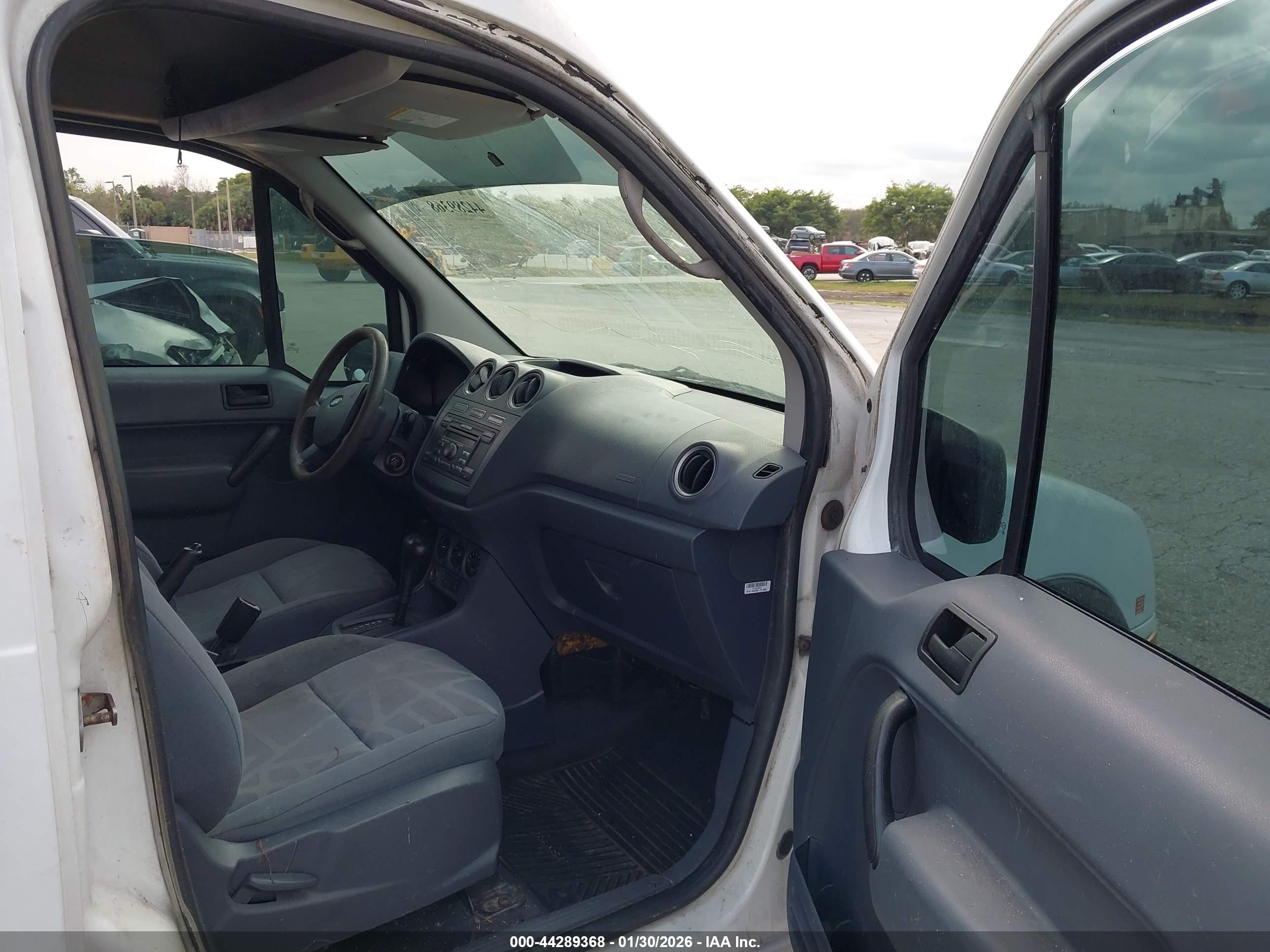 FORD TRANSIT image 5