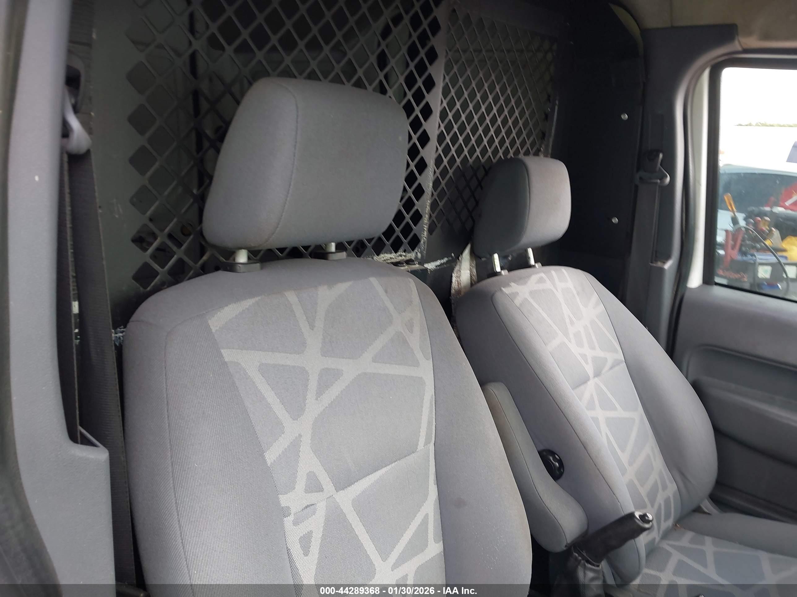FORD TRANSIT image 8