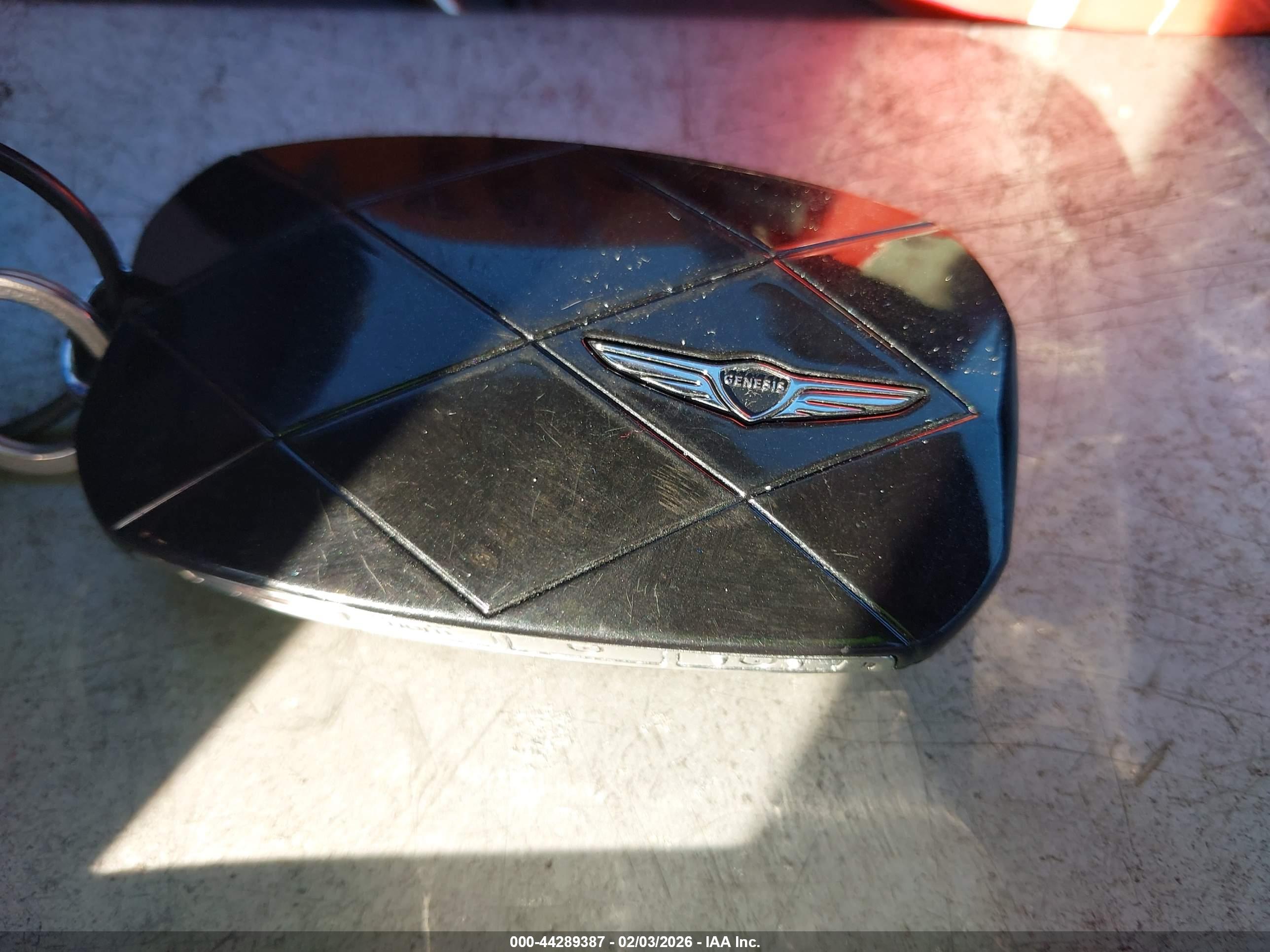 GENESIS GV70 image 11