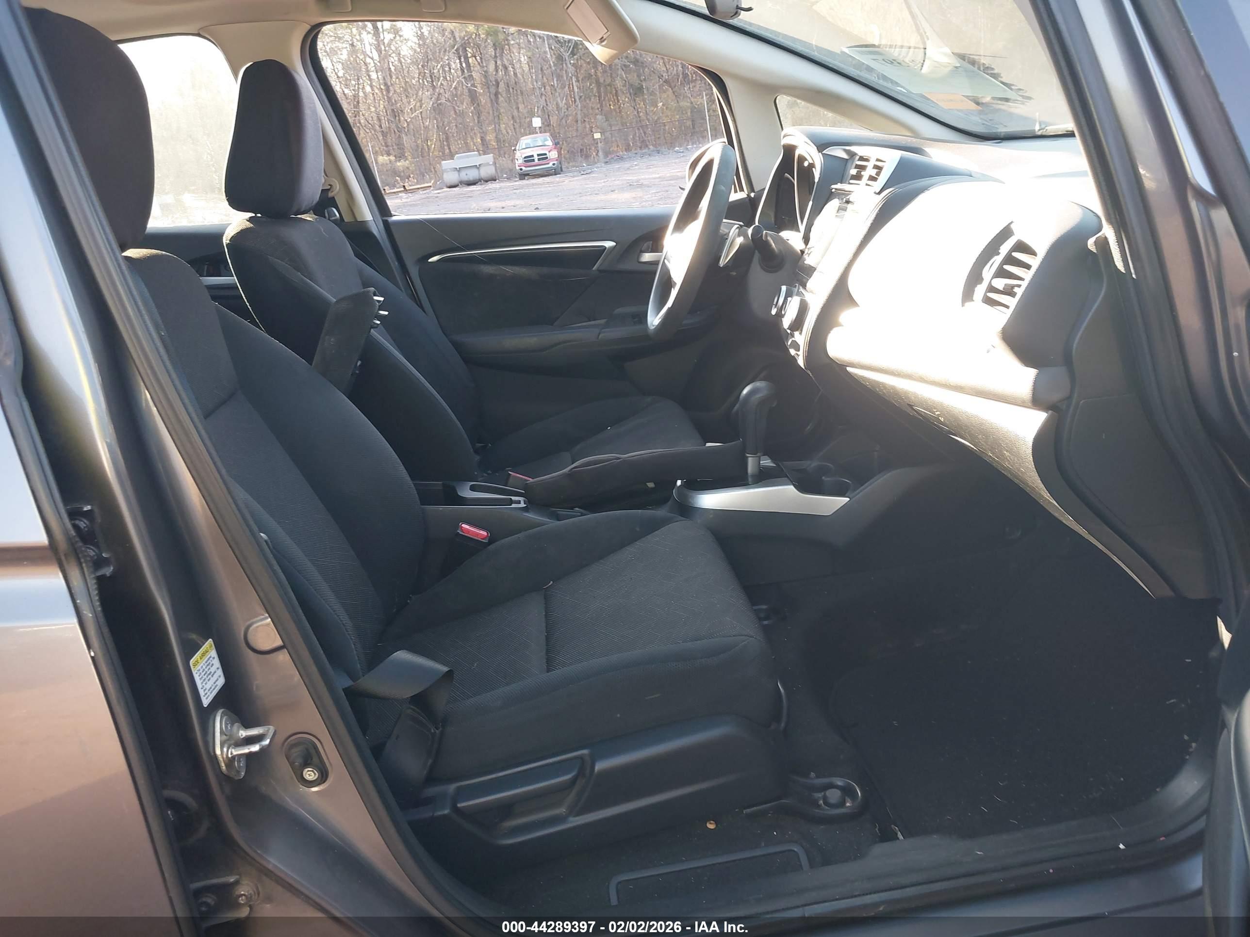 HONDA FIT image 5