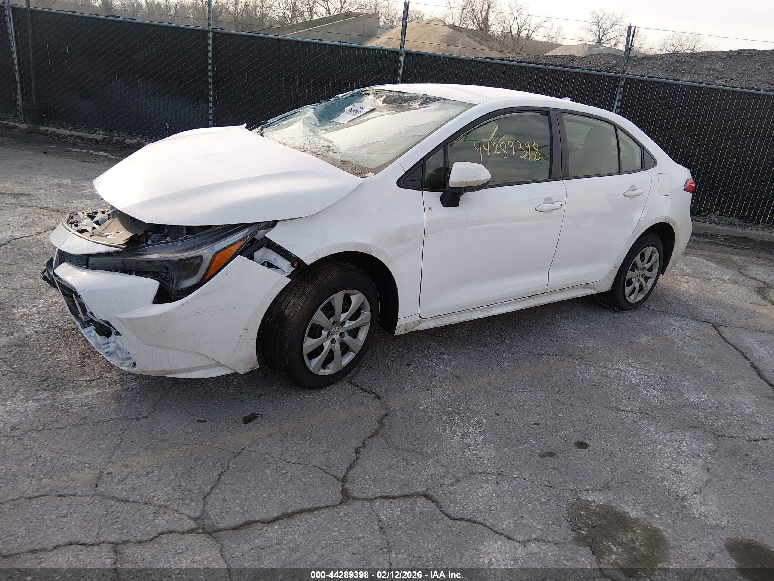 TOYOTA COROLLA image 2