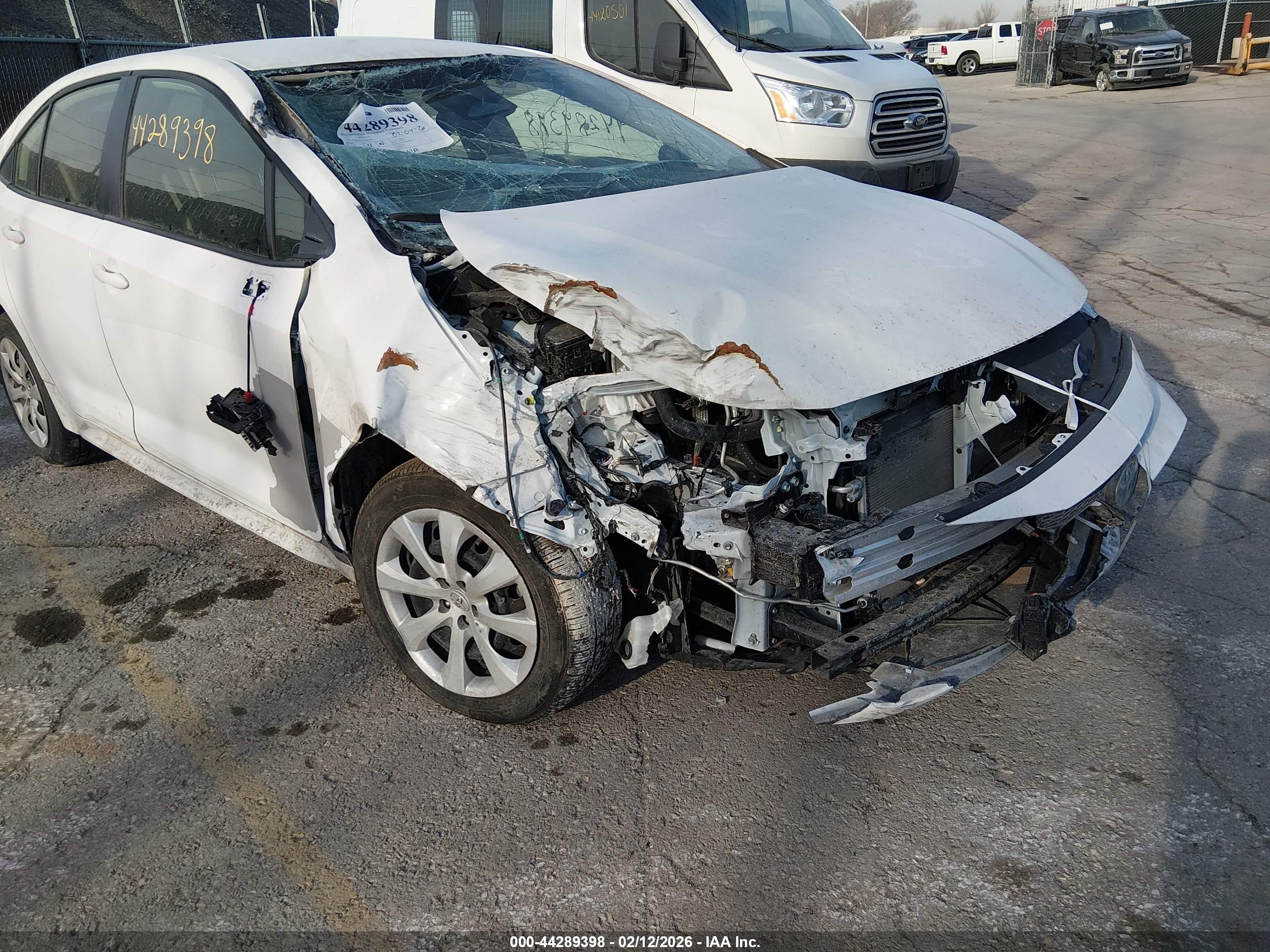 TOYOTA COROLLA image 6