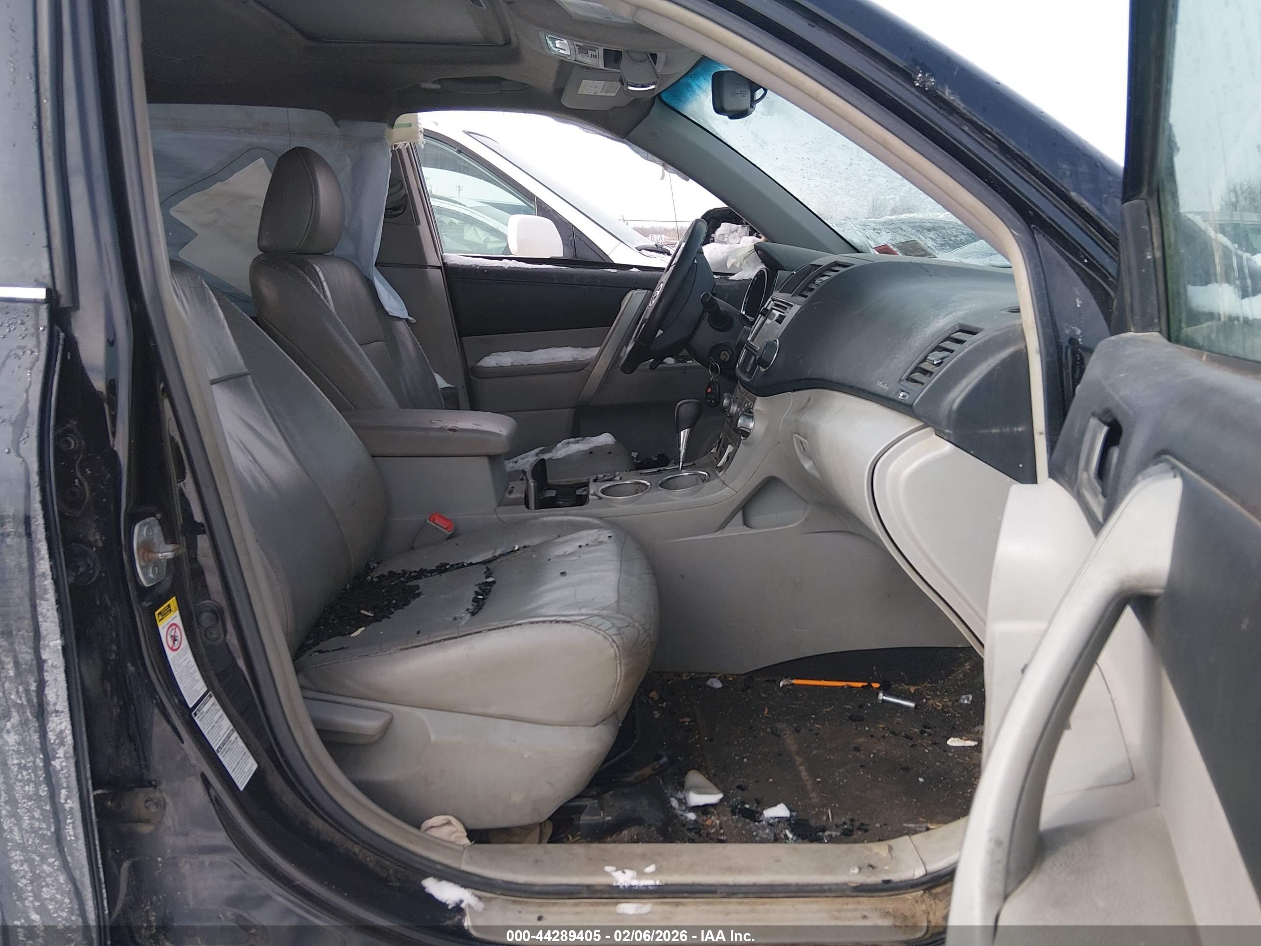 TOYOTA HIGHLANDER image 5